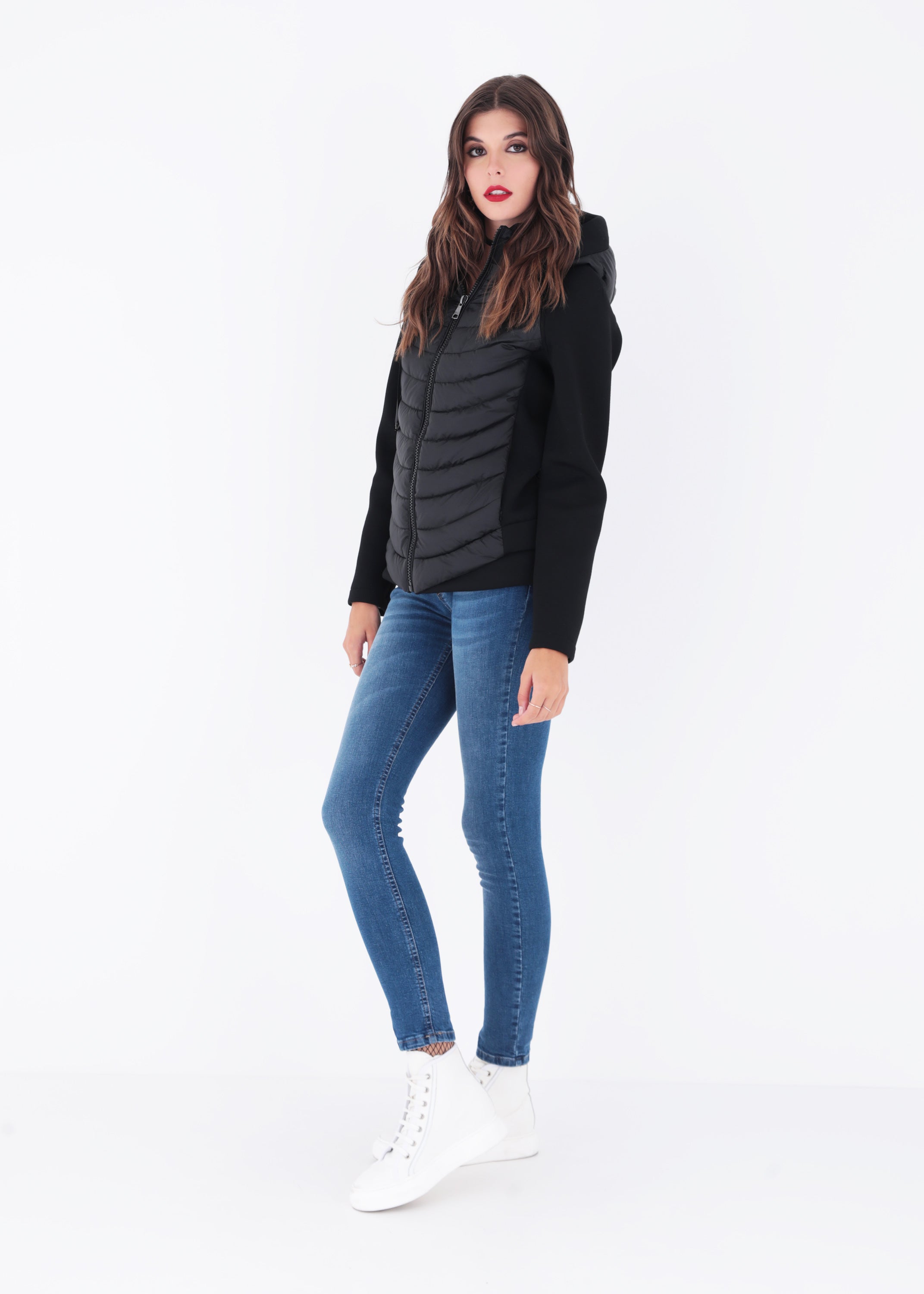 Piumino corto con maniche e inserti in neoprene - FW23