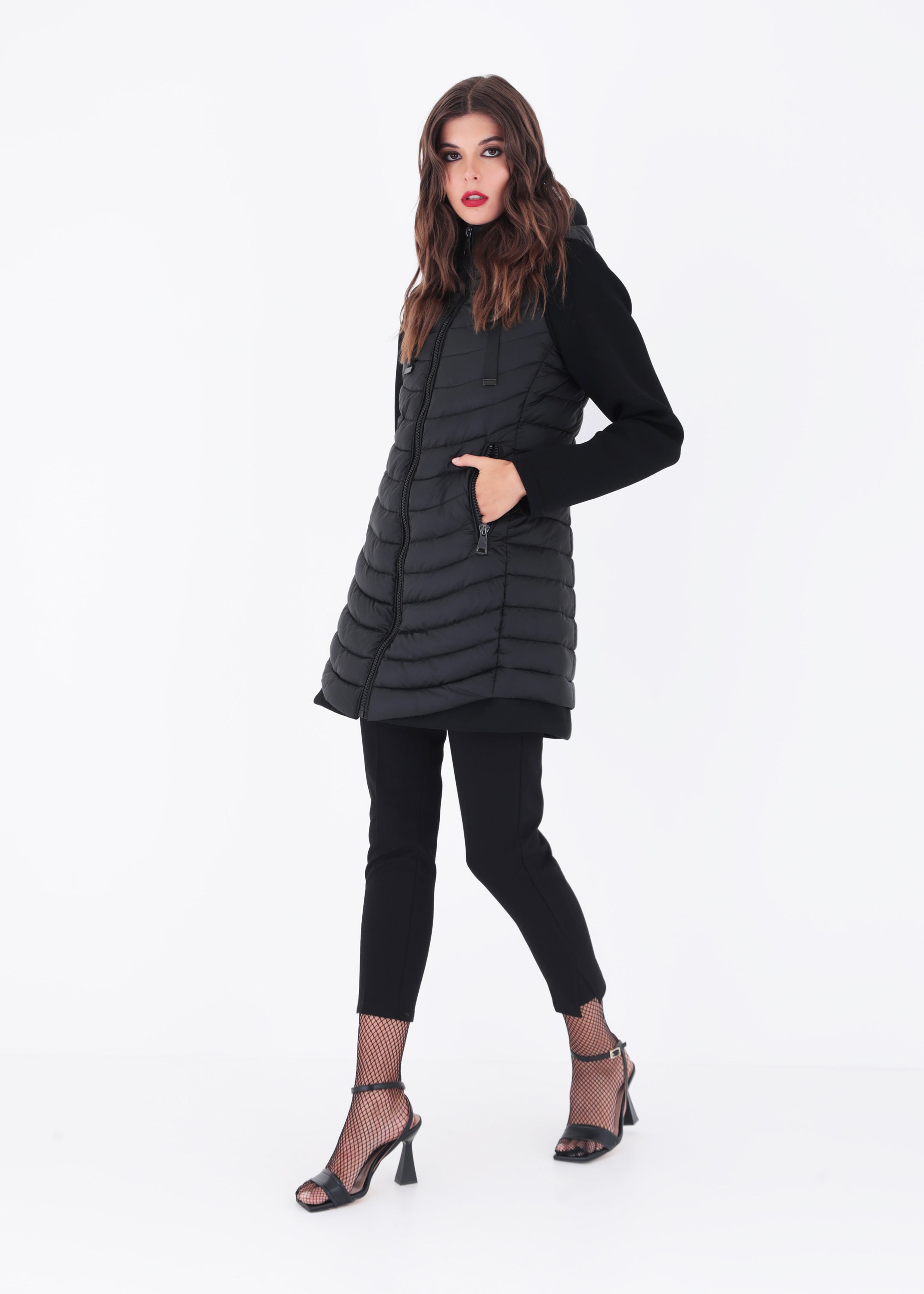 Piumino lungo con maniche e inserti in neoprene - FW23