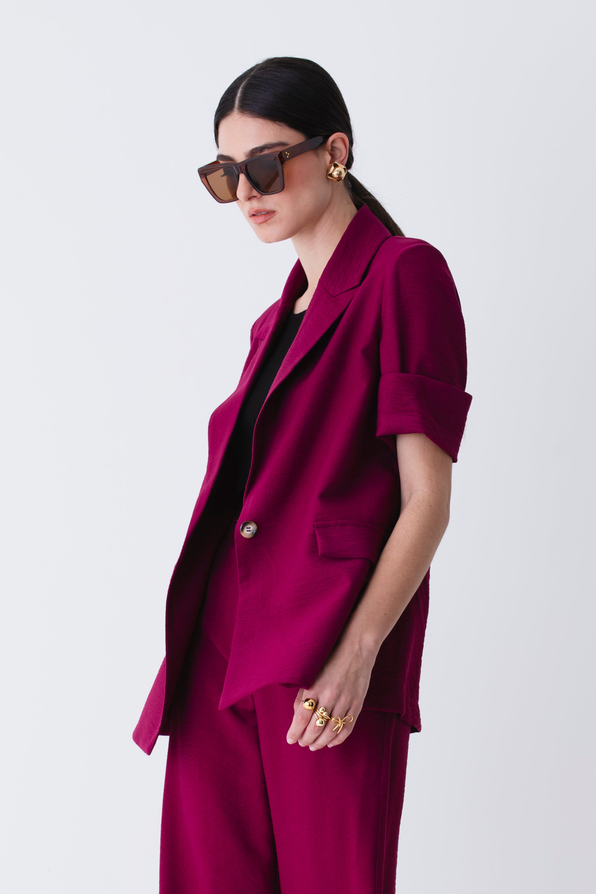 Blazer ad un petto con maniche corte in viscosa effetto mosso - PE25