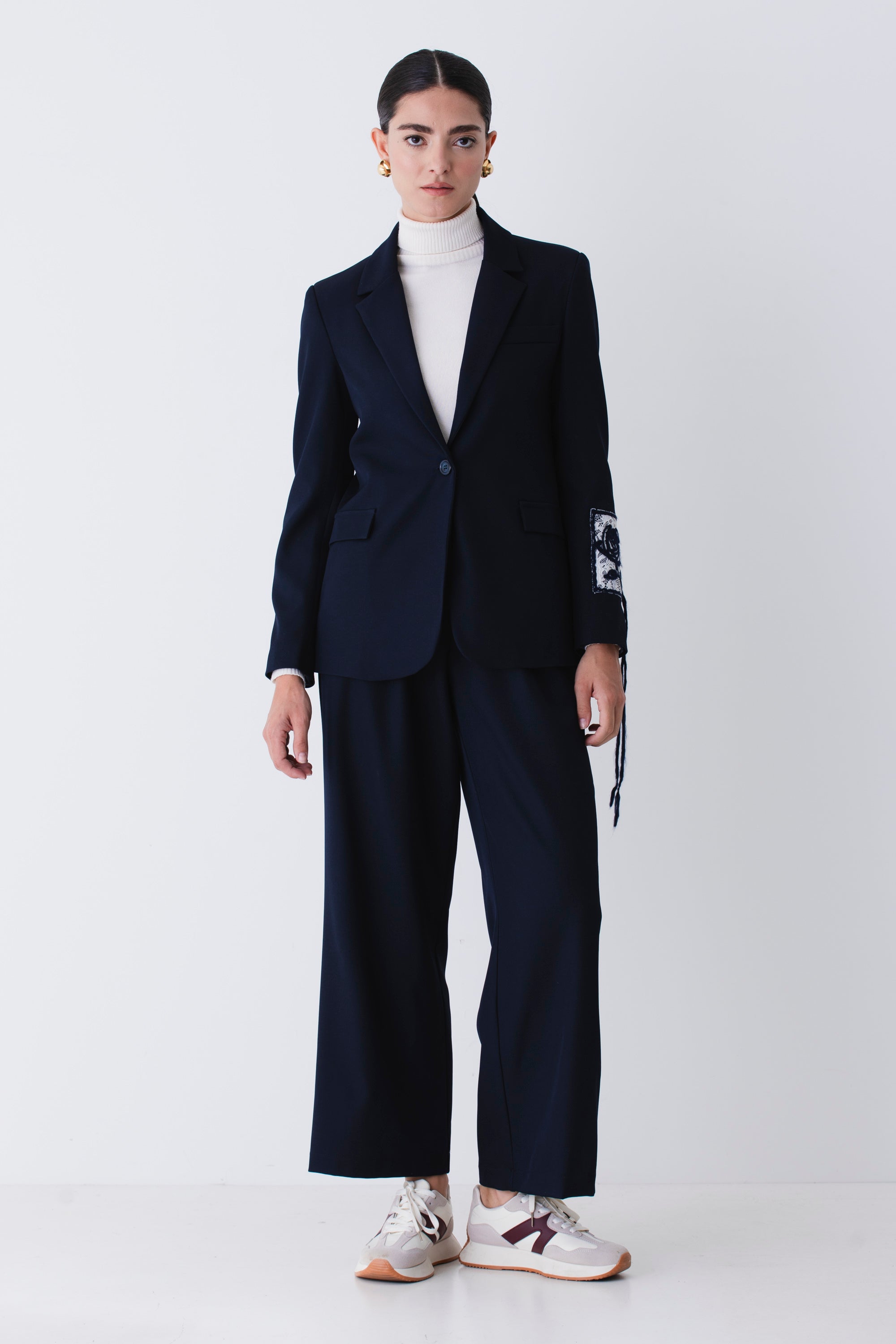 Blazer ad un petto con spilla e ricamo - FW26