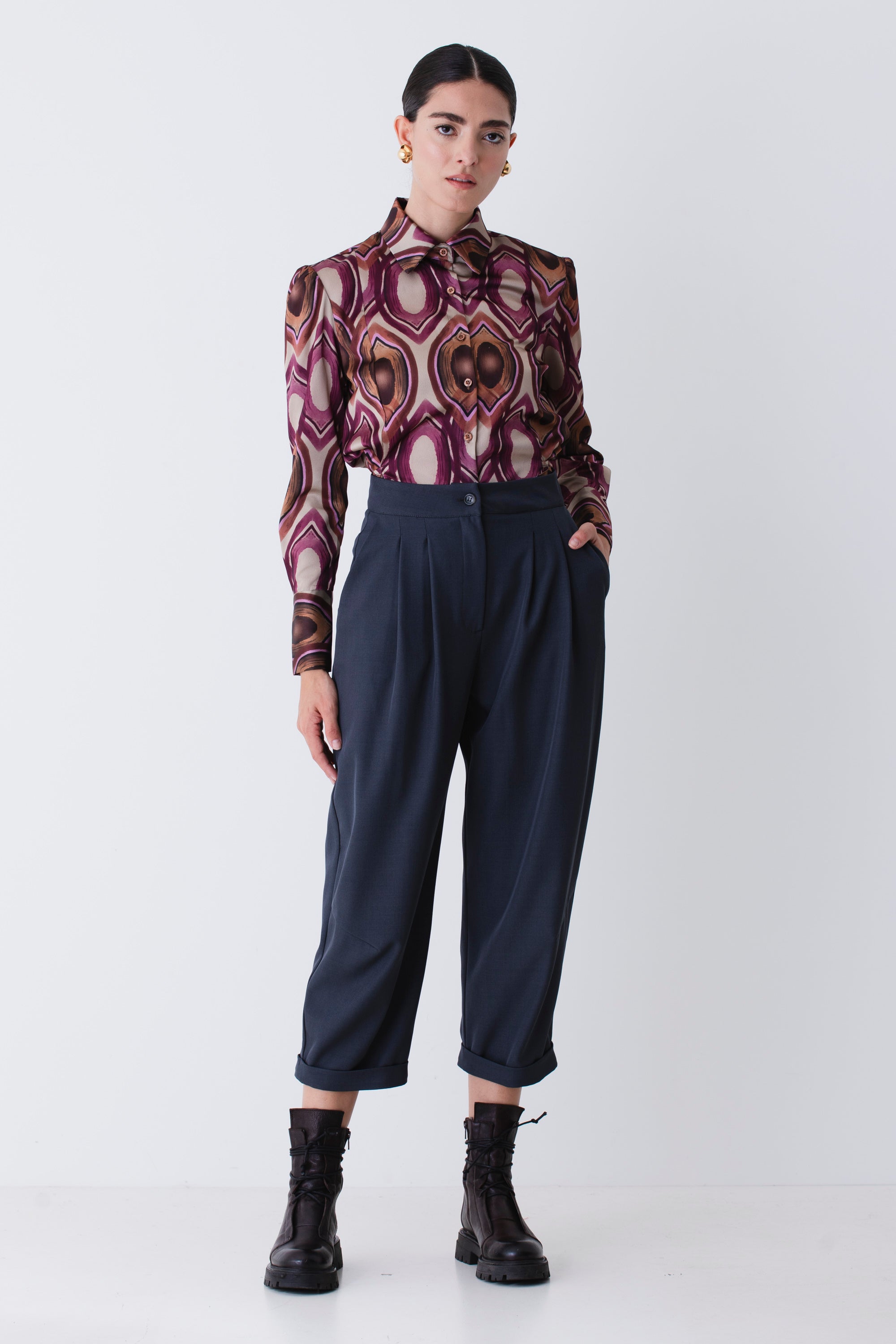 Pantalone carrot con pinces - FW26
