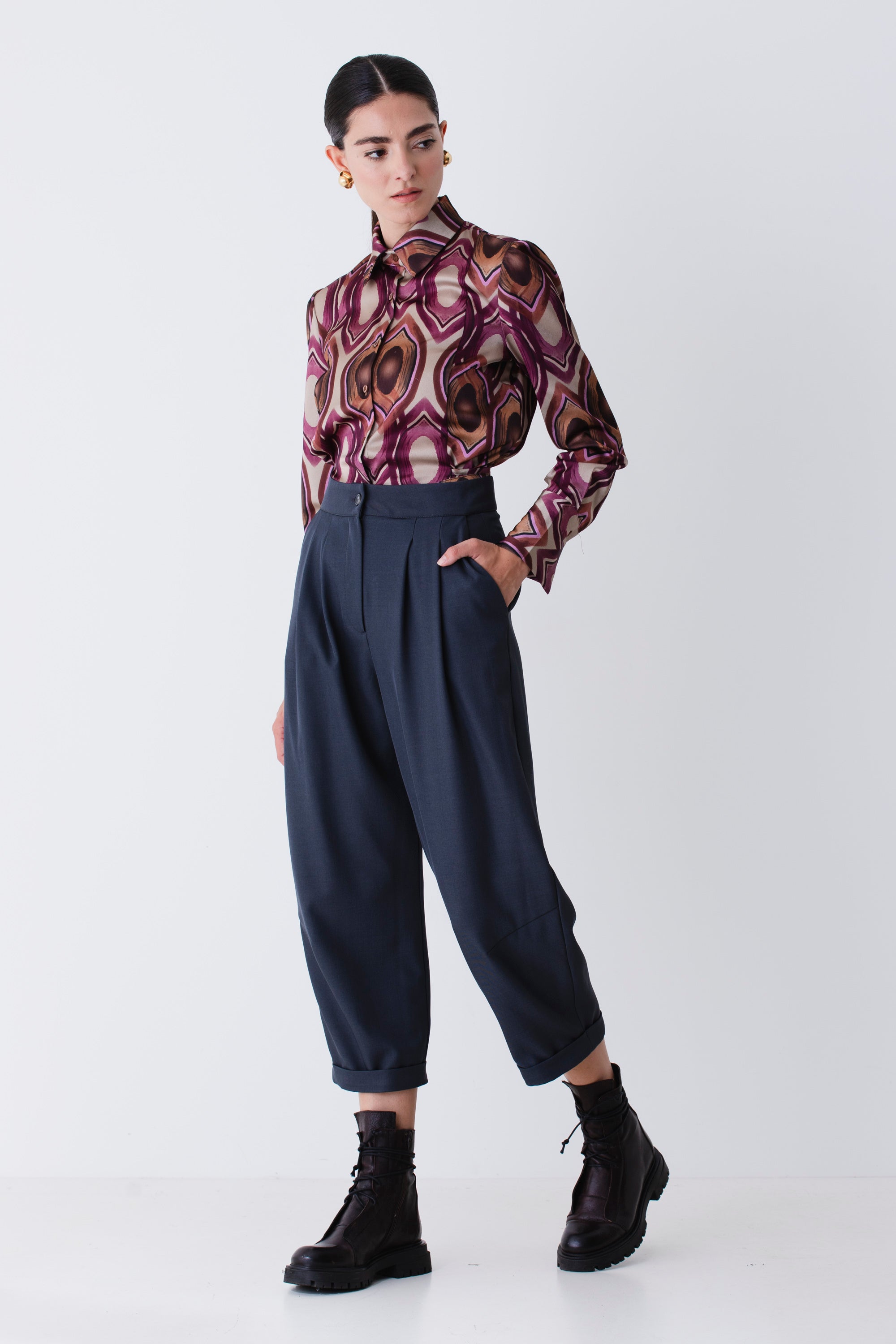 Pantalone carrot con pinces - FW26