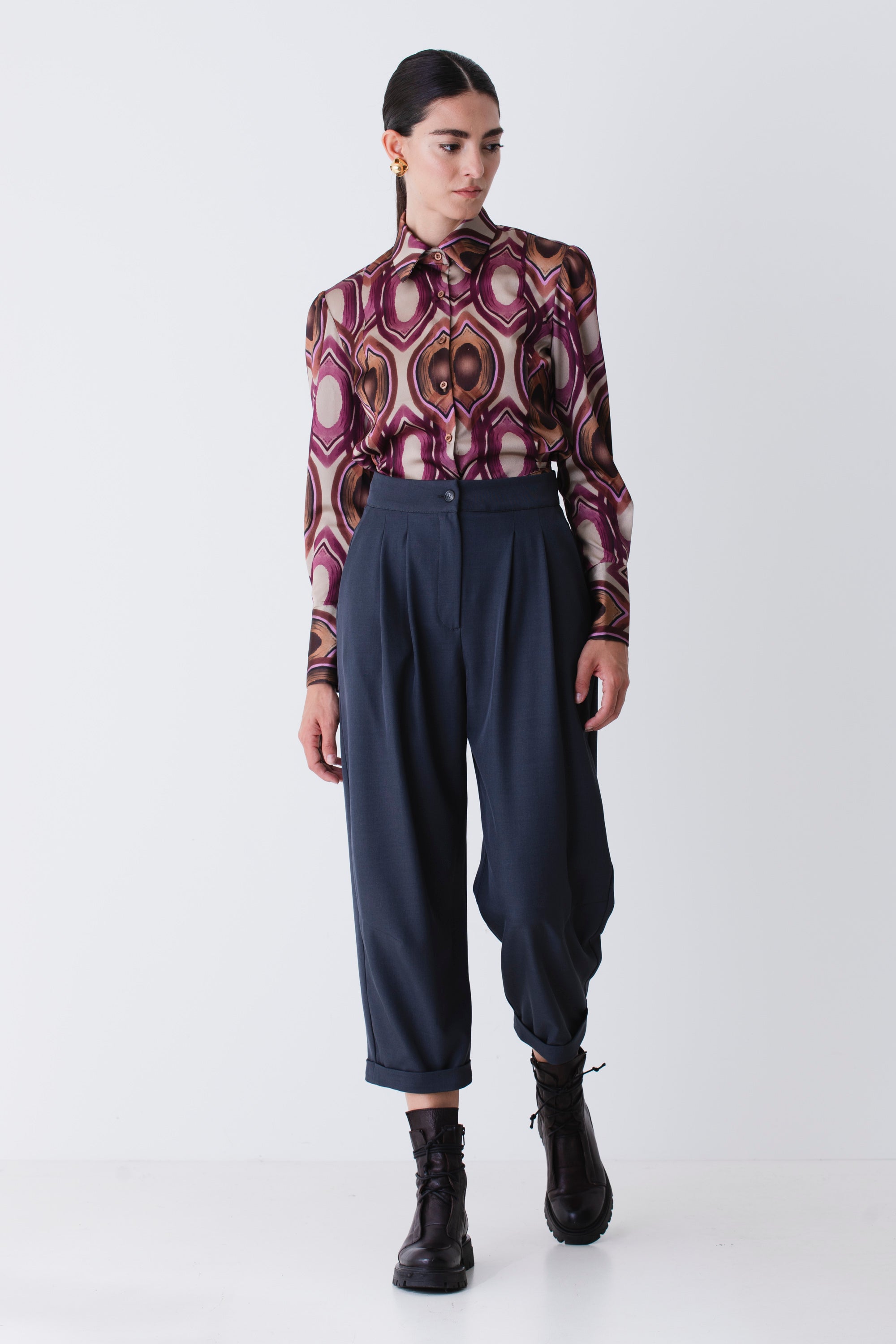Pantalone carrot con pinces - FW26