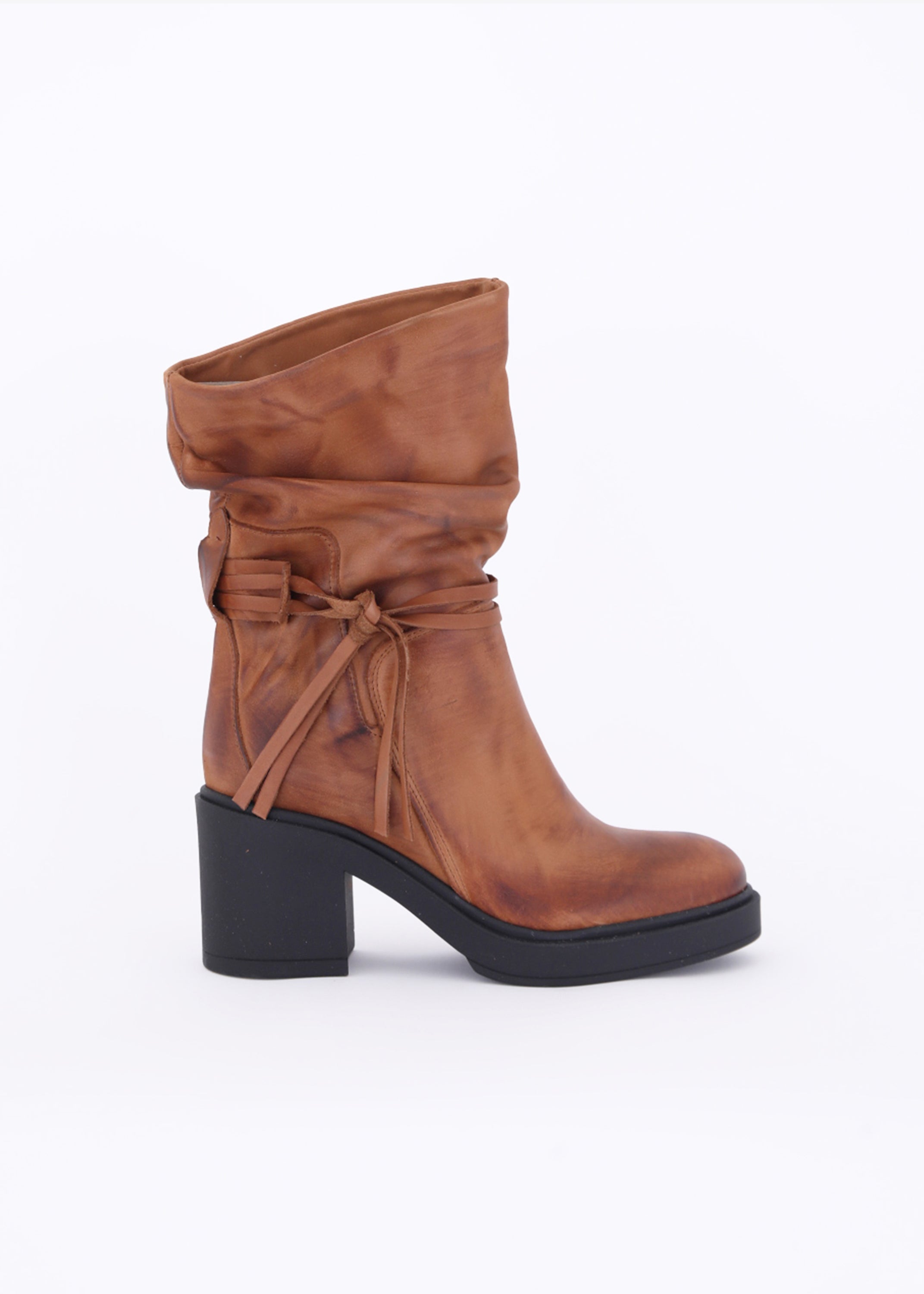 Tronchetto in pelle con laccetto - FW23
