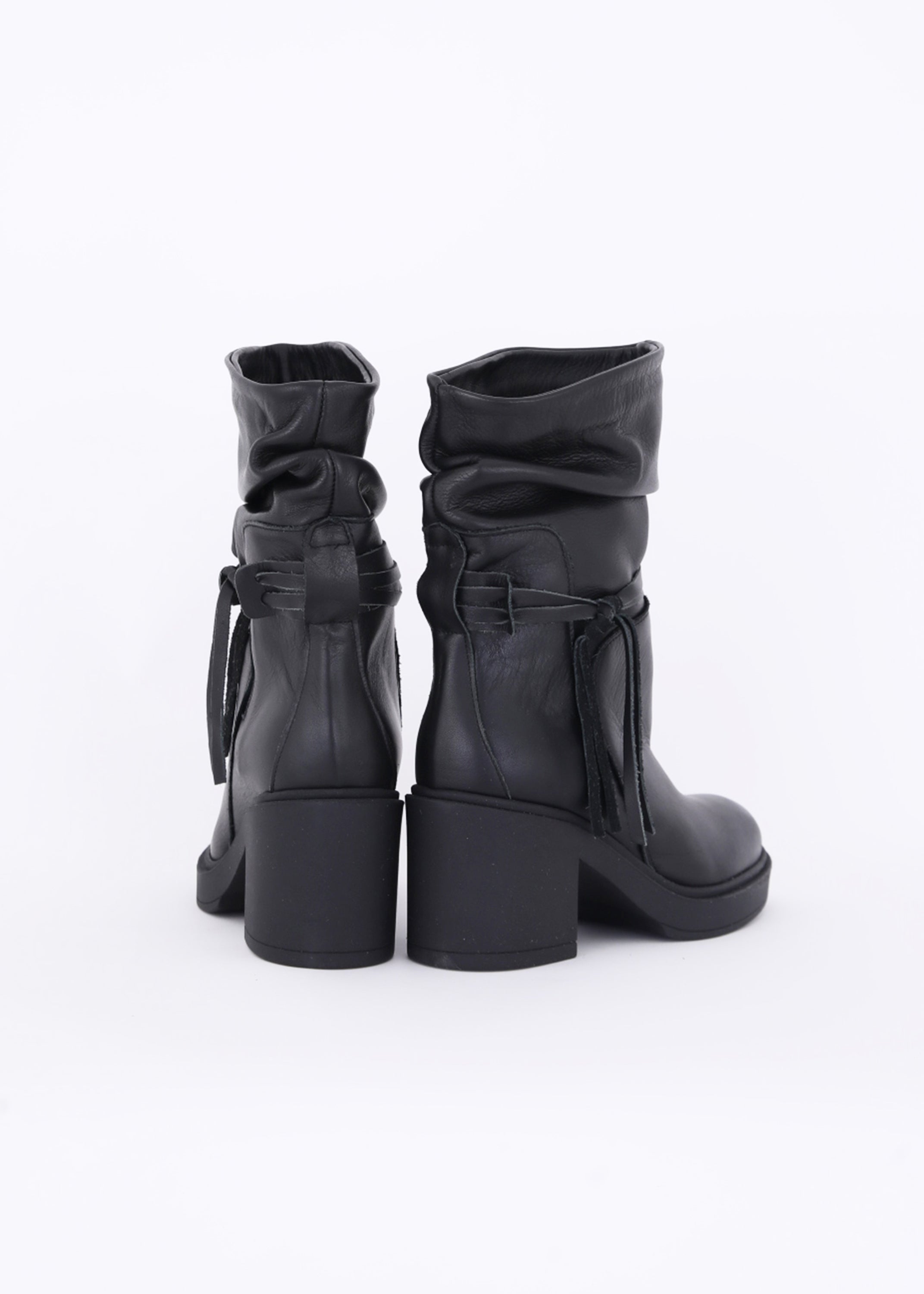 Tronchetto in pelle con laccetto - FW23