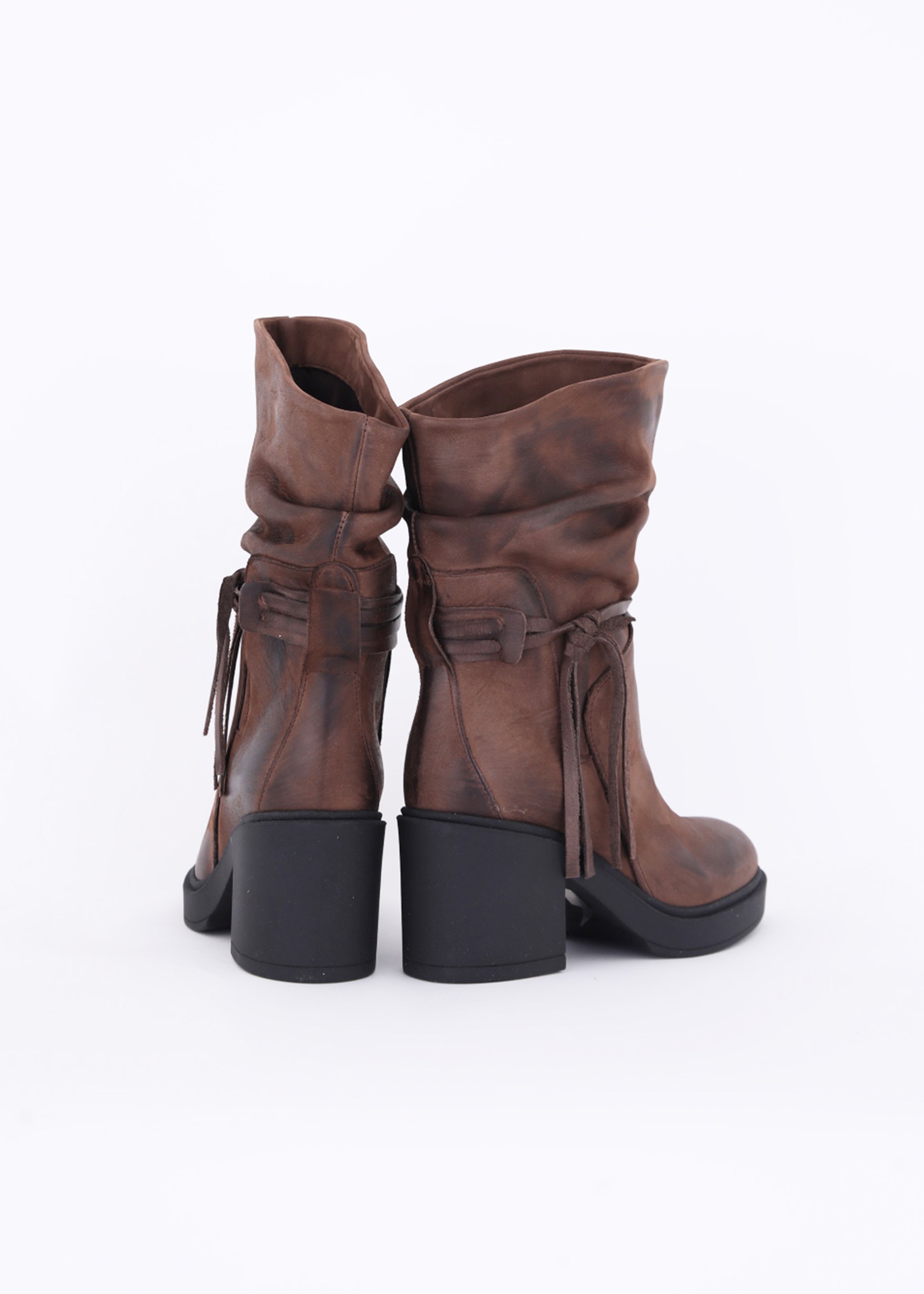 Tronchetto in pelle con laccetto - FW23