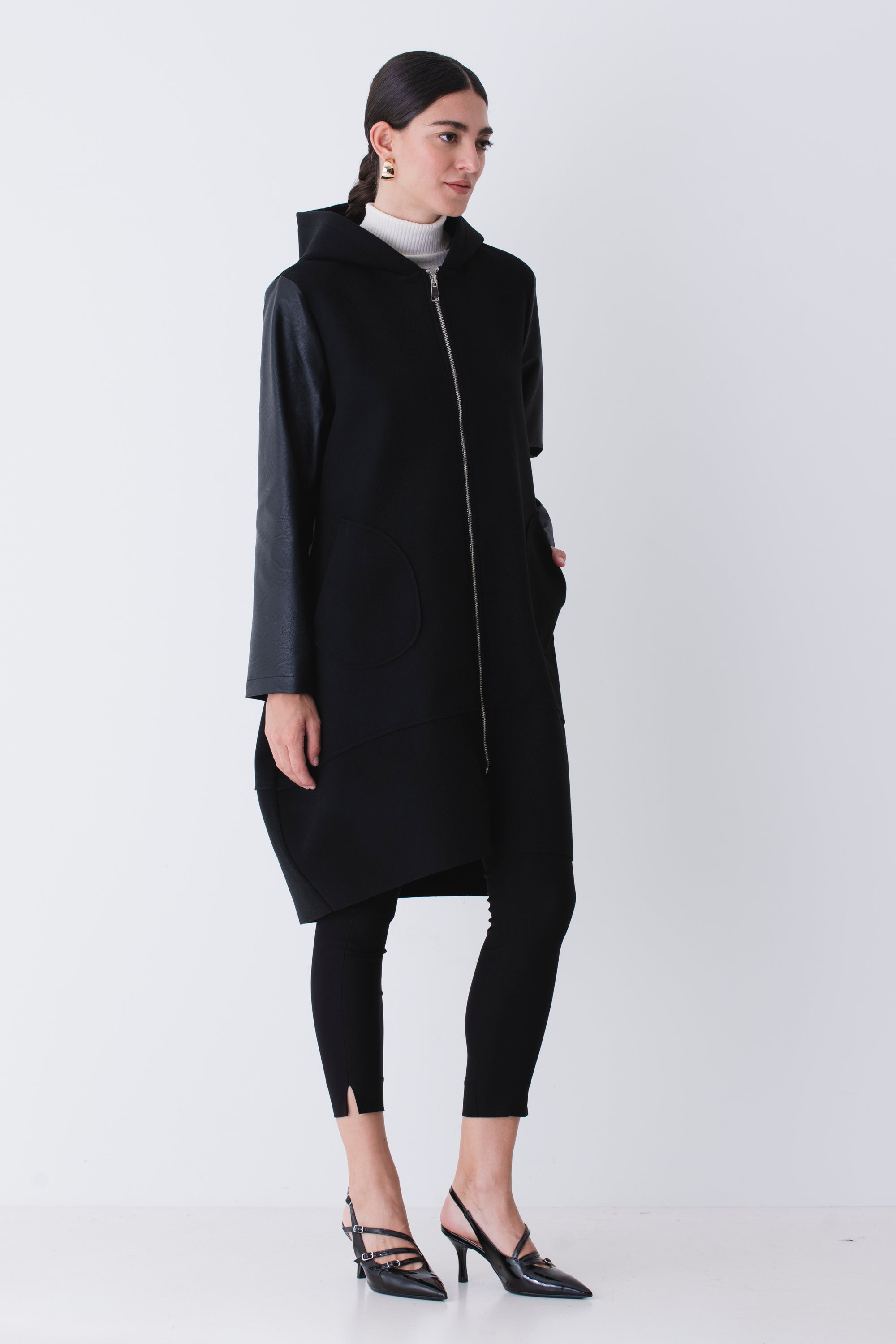 Cappotto a uovo con maniche in similpelle - FW26