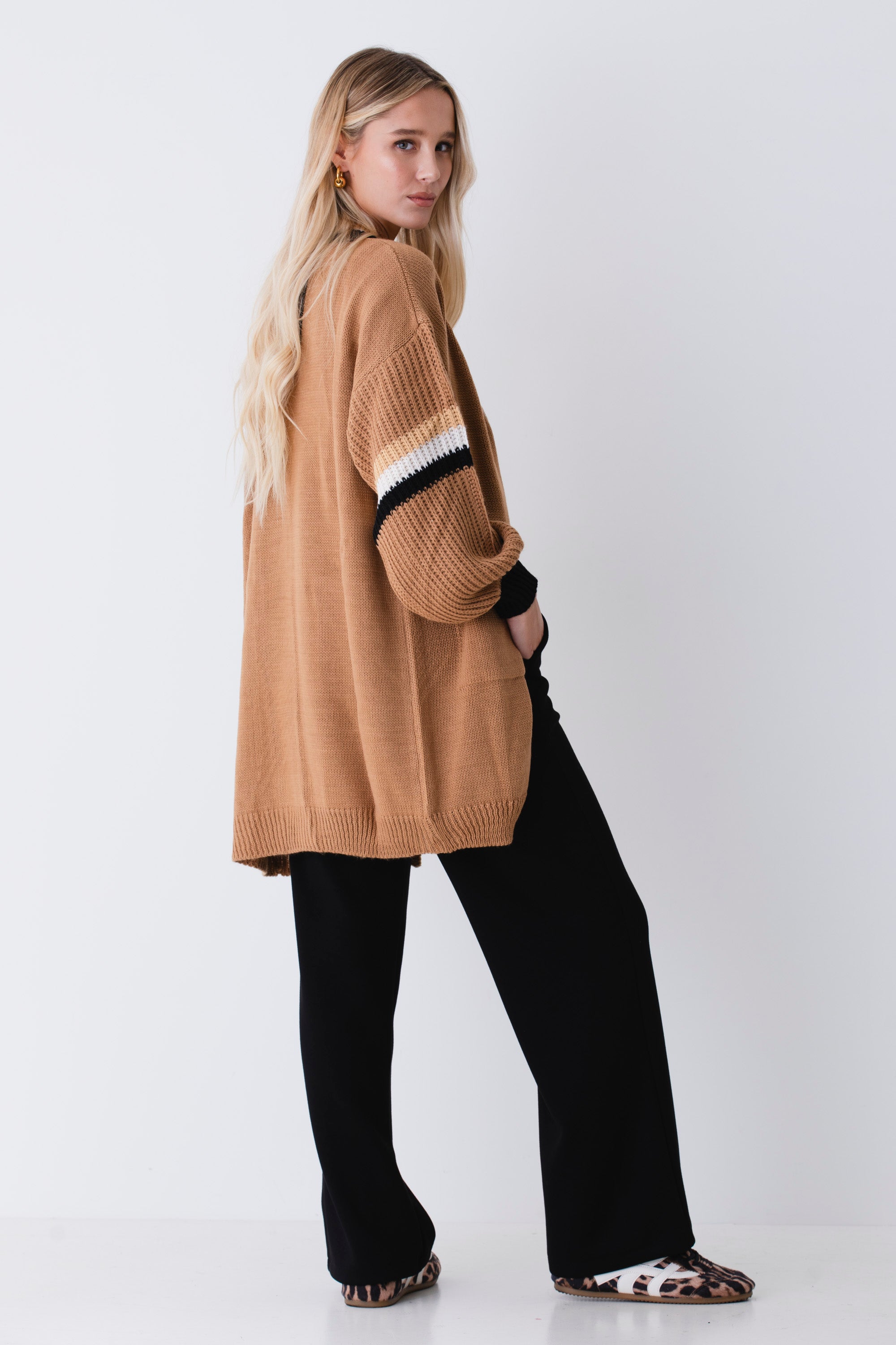 Cardigan lungo in maglia con profili a contrasto - FW26