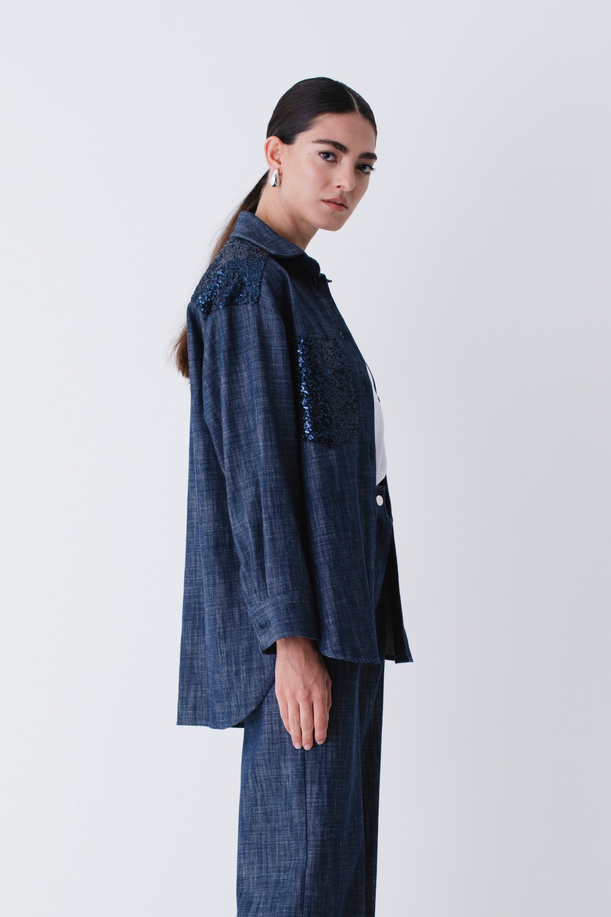 Camicia over in finto jeans con paillettes - FW26