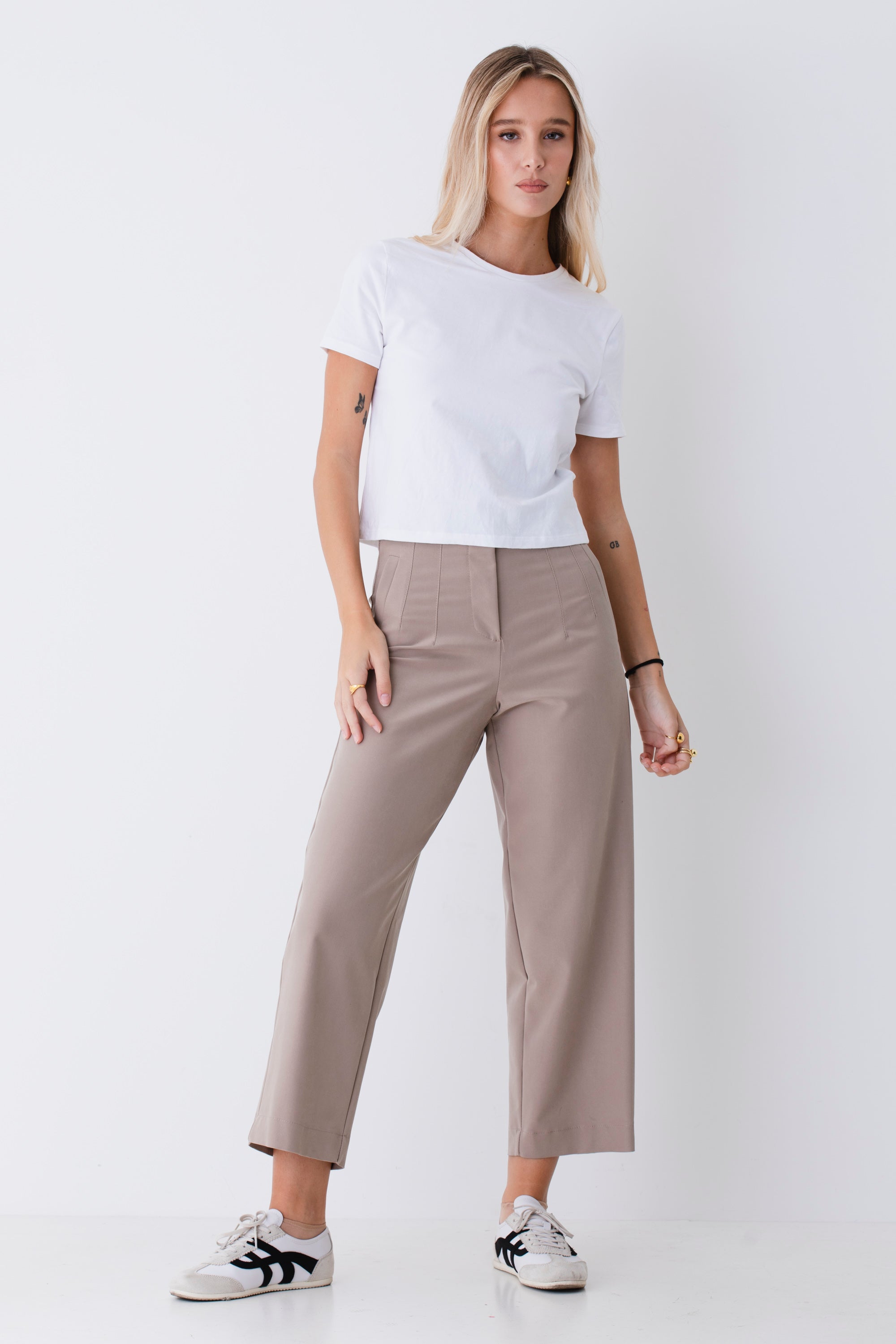Pantalone dritto a vita alta in tessuto elasticizzato - FW26