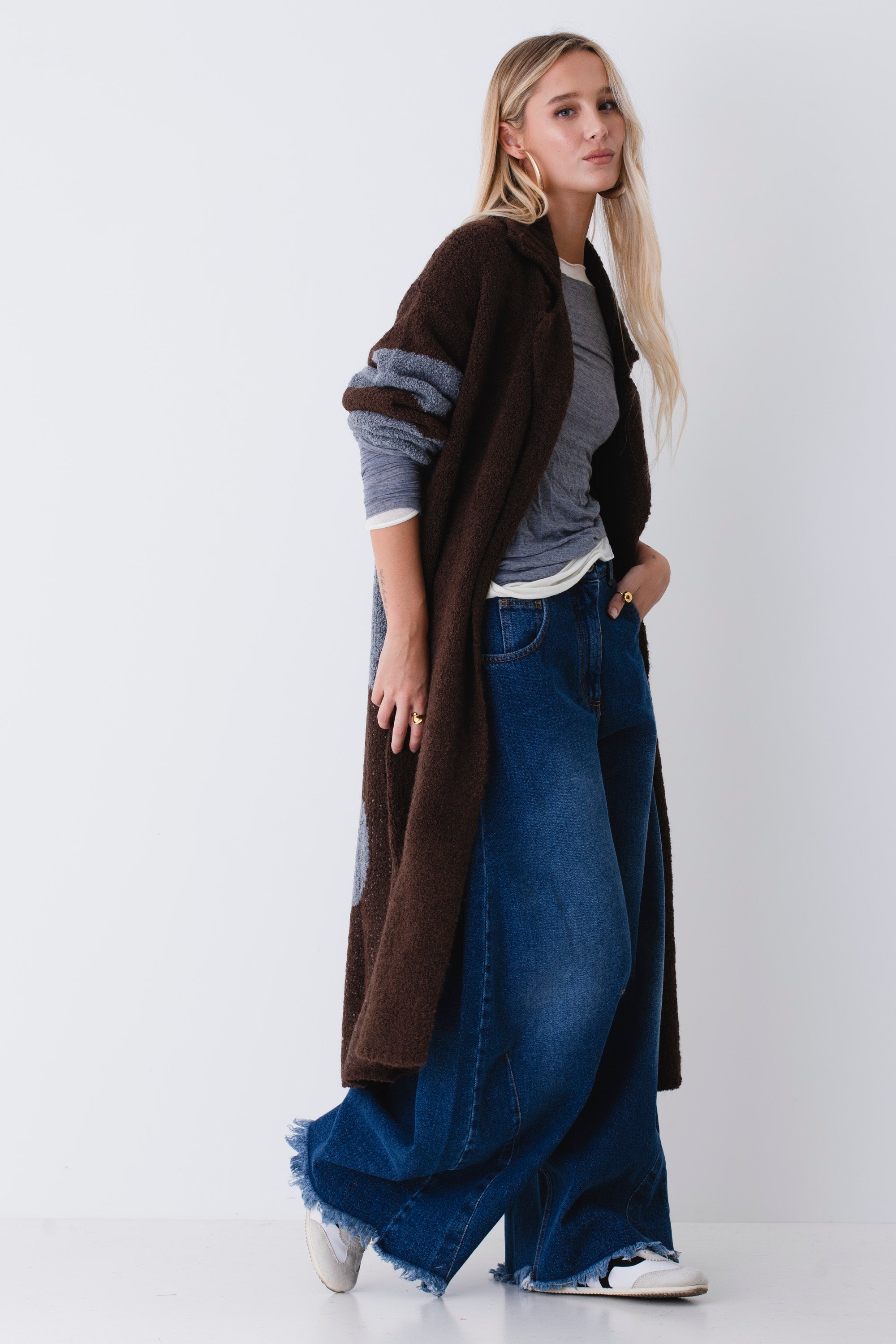 Cappotto lungo in maglia disegno pois - FW26