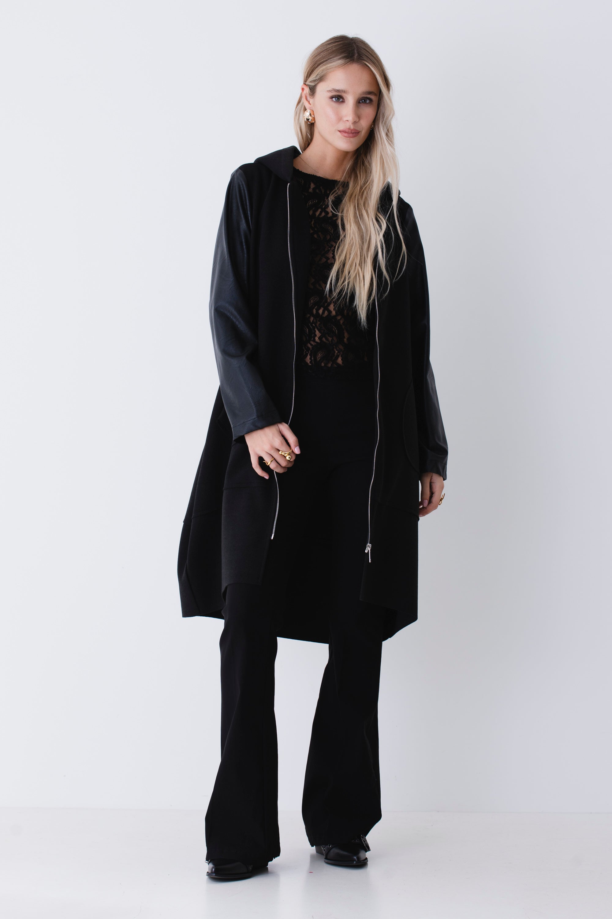 Cappotto a uovo con maniche in similpelle - FW26