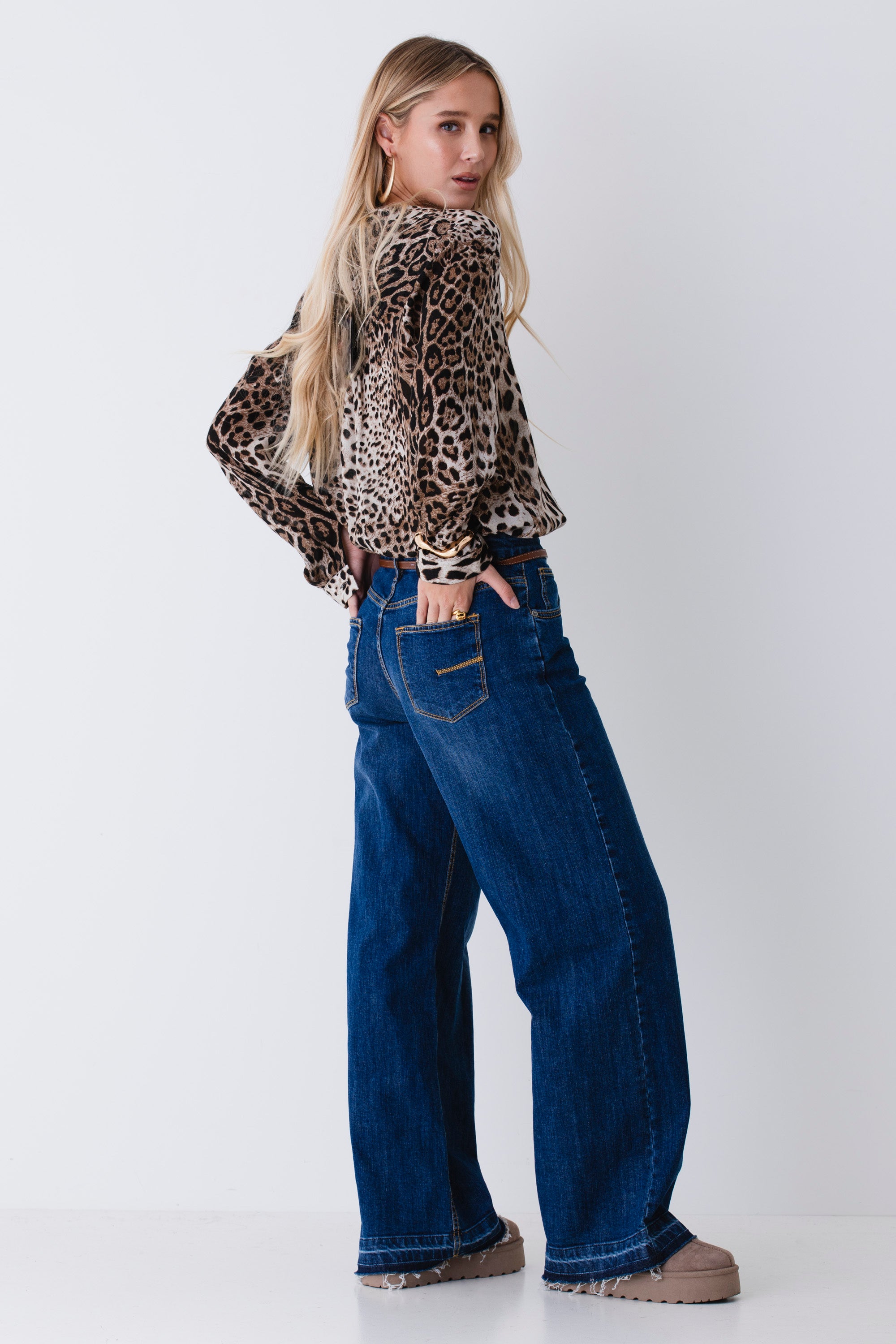 Jeans wide leg con orlo sfrangiato - FW26
