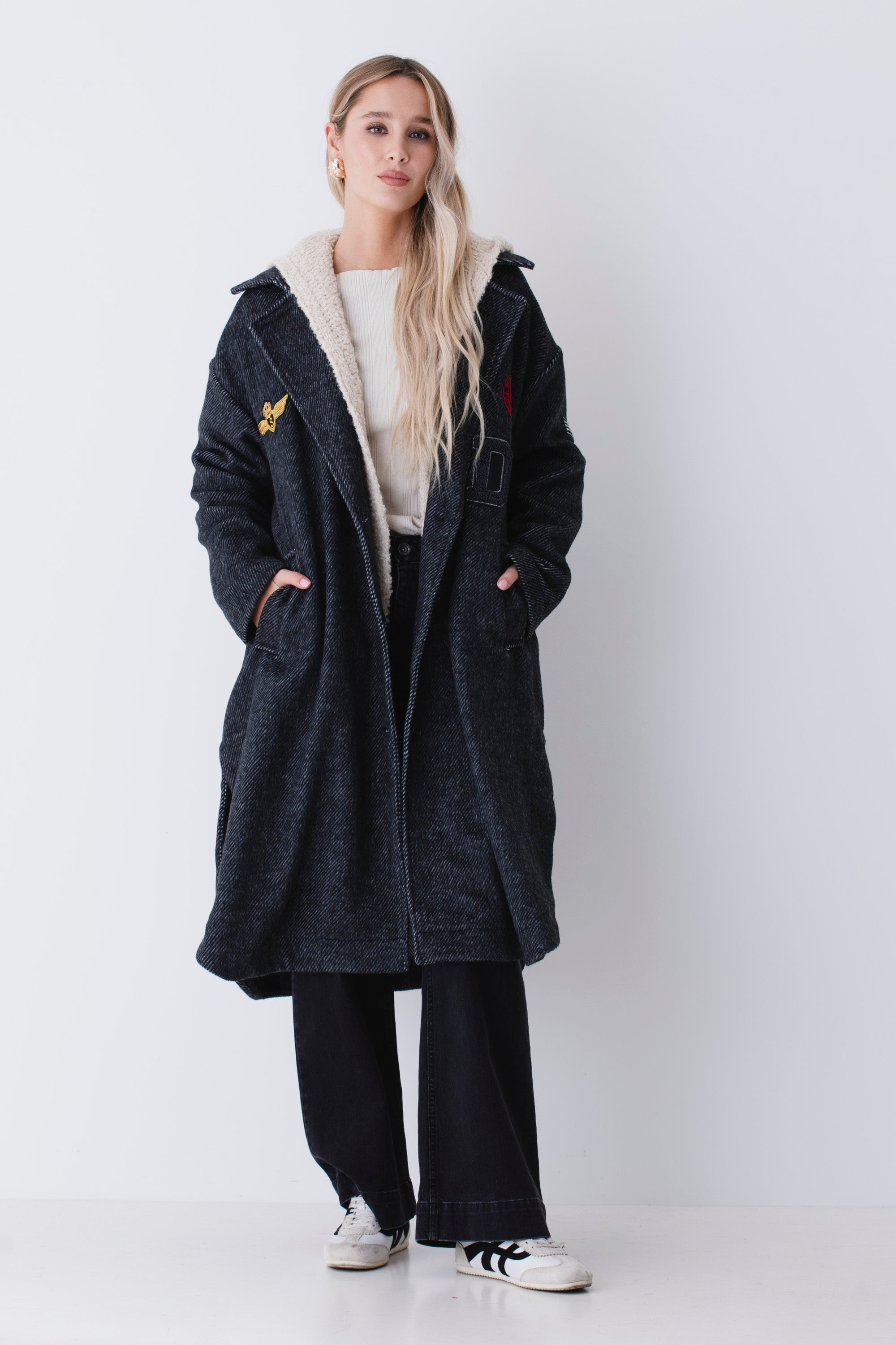 Cappotto over spinato con patch in misto lana - FW26