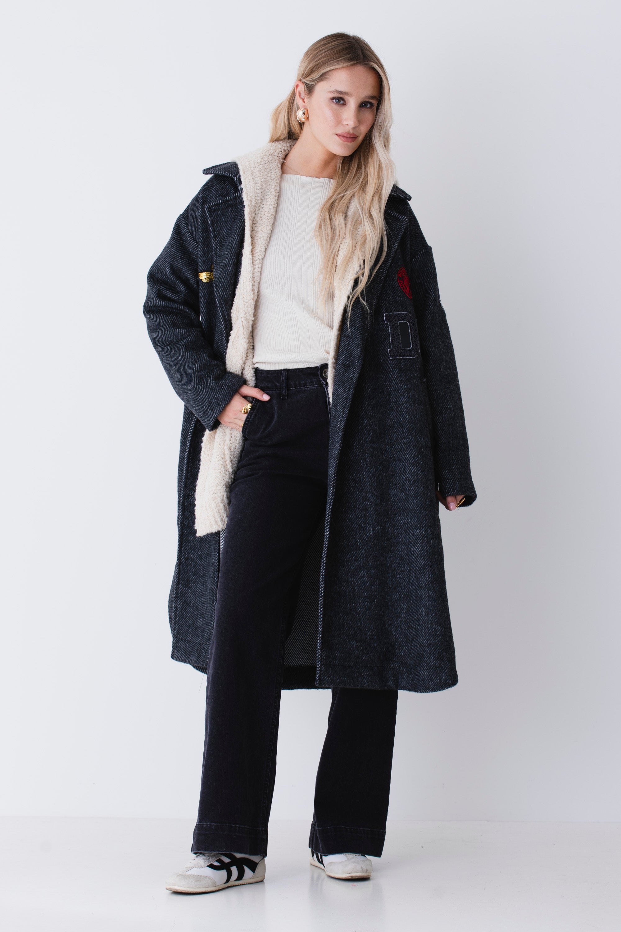Cappotto over spinato con patch in misto lana - FW26