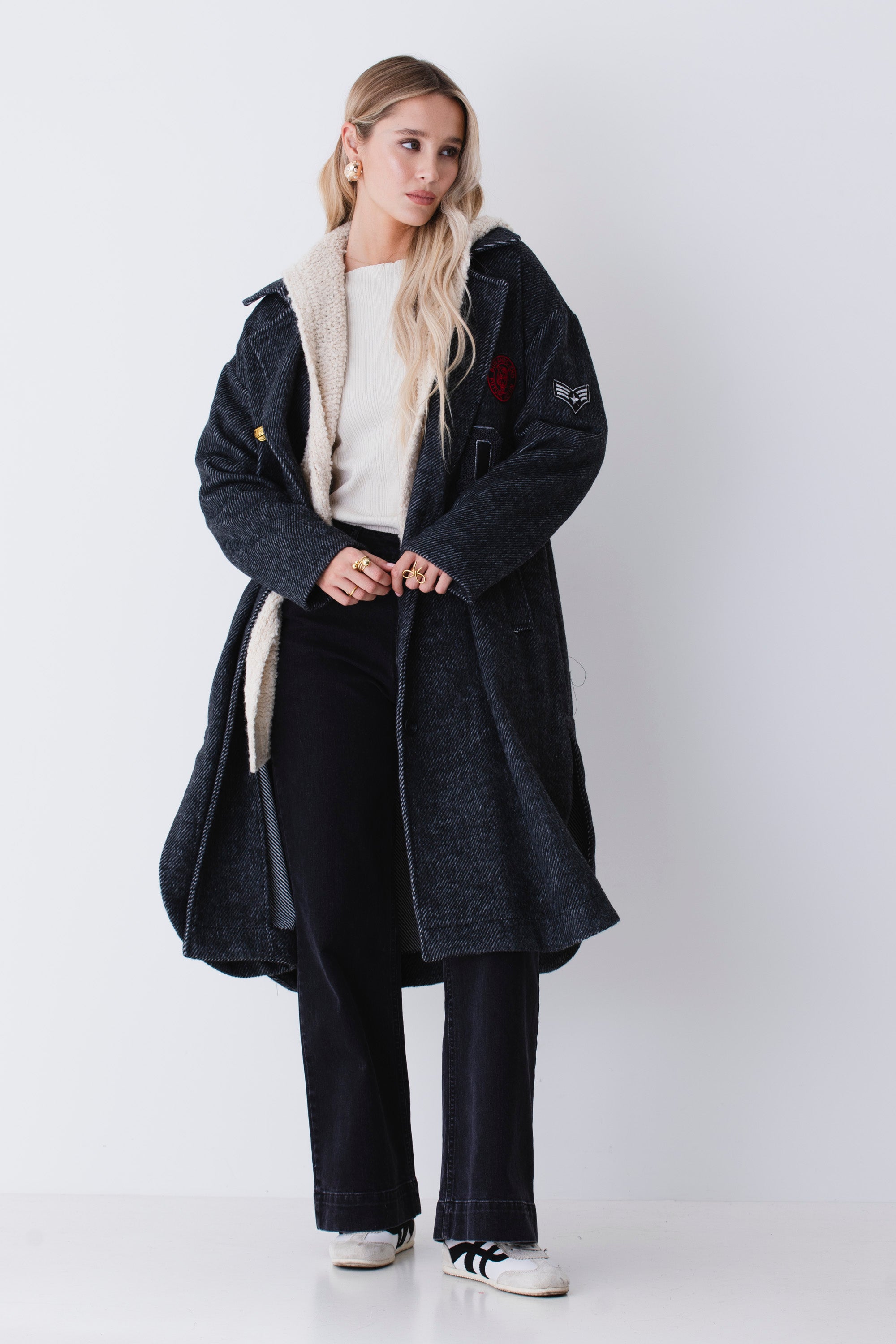 Cappotto over spinato con patch in misto lana - FW26