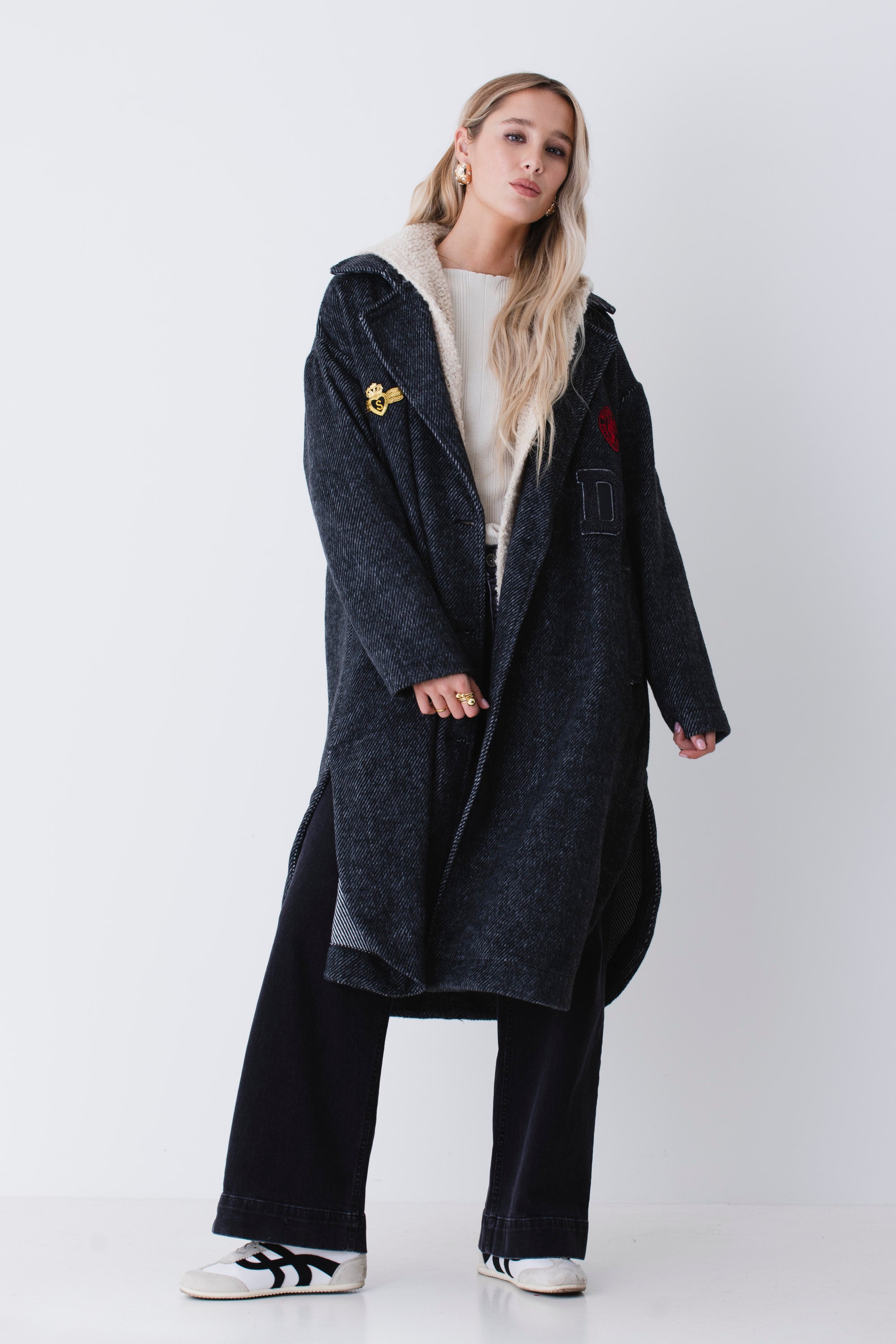 Cappotto over spinato con patch in misto lana - FW26