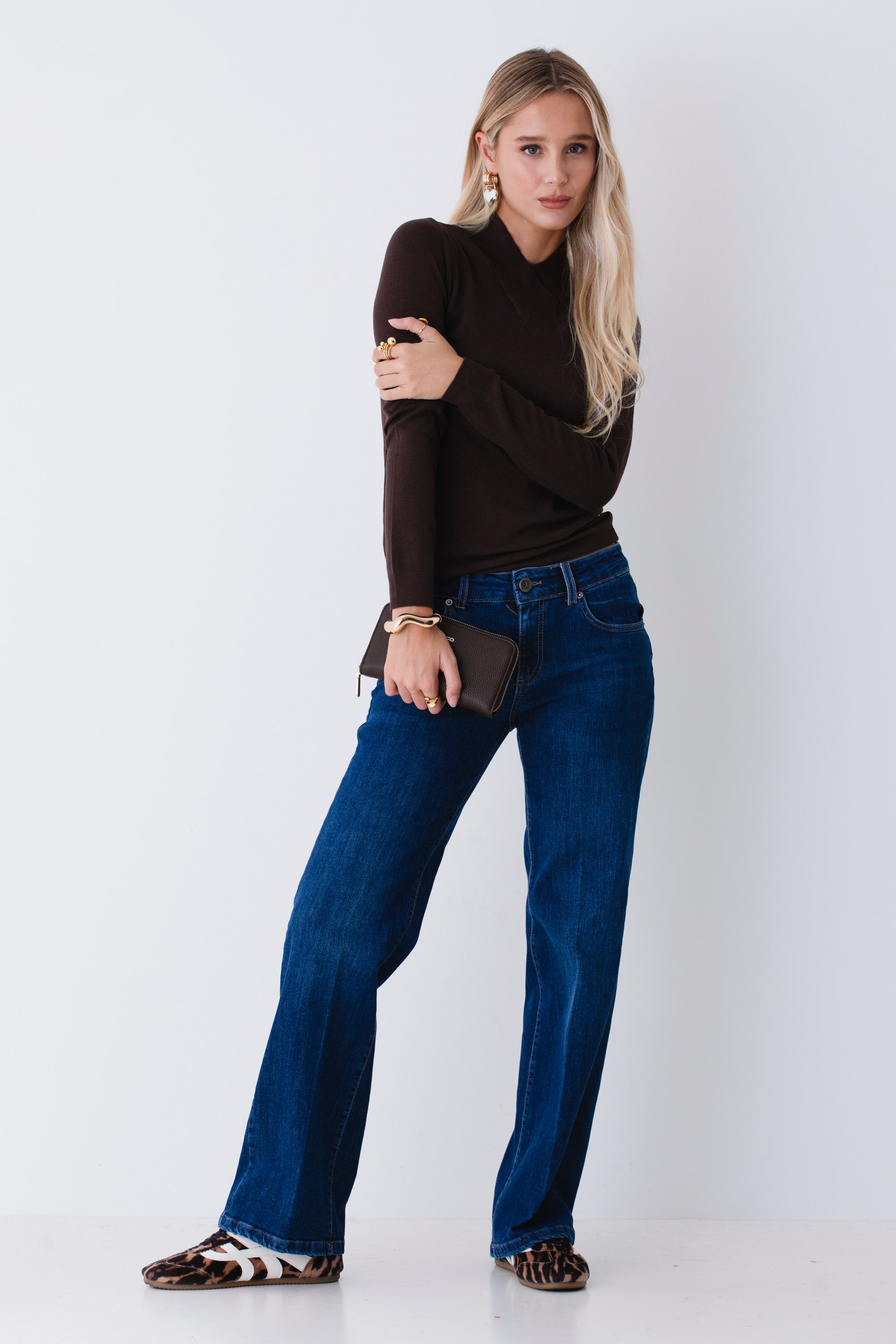 Maglia in viscosa collo incrociato - FW26