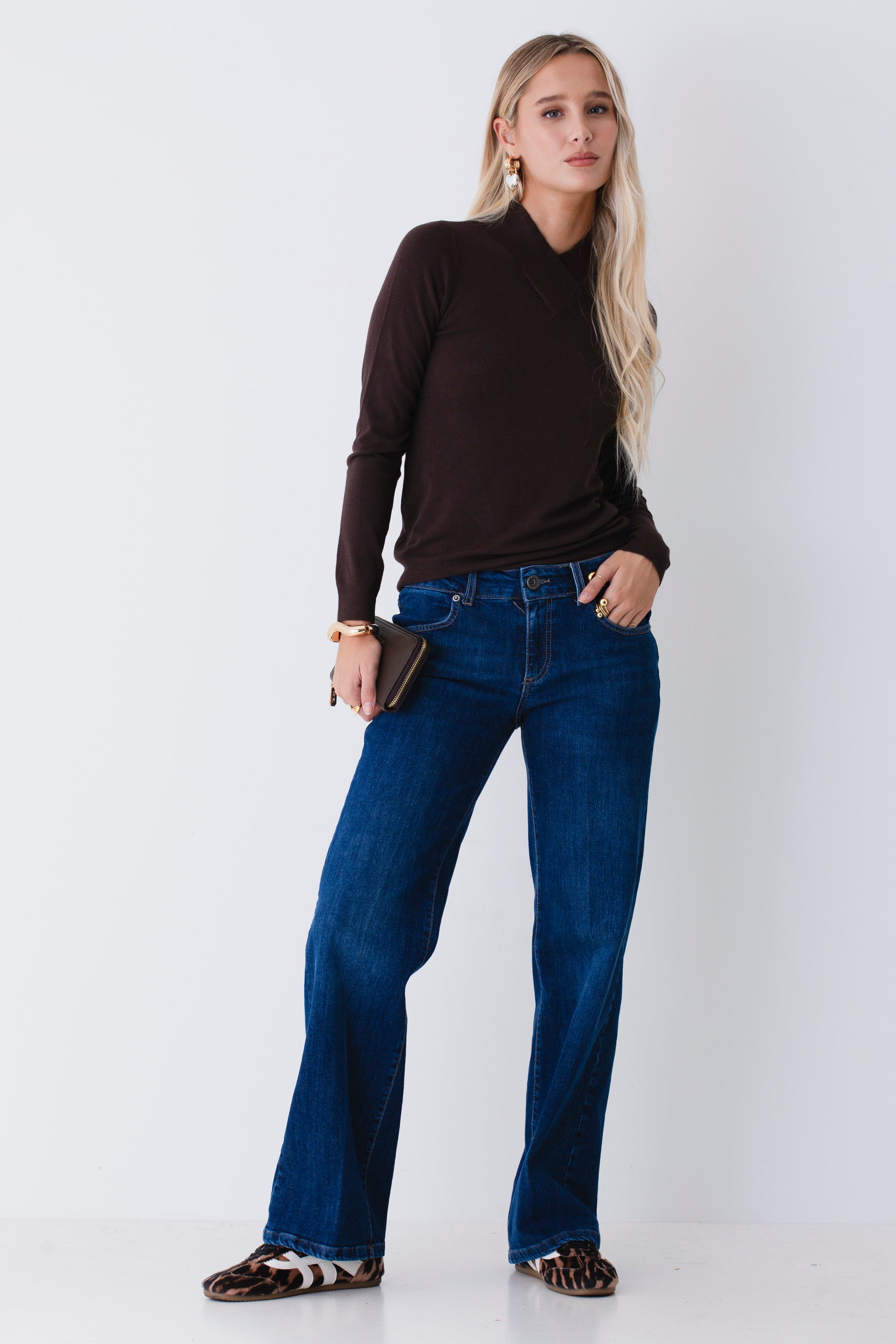 Maglia in viscosa collo incrociato - FW26