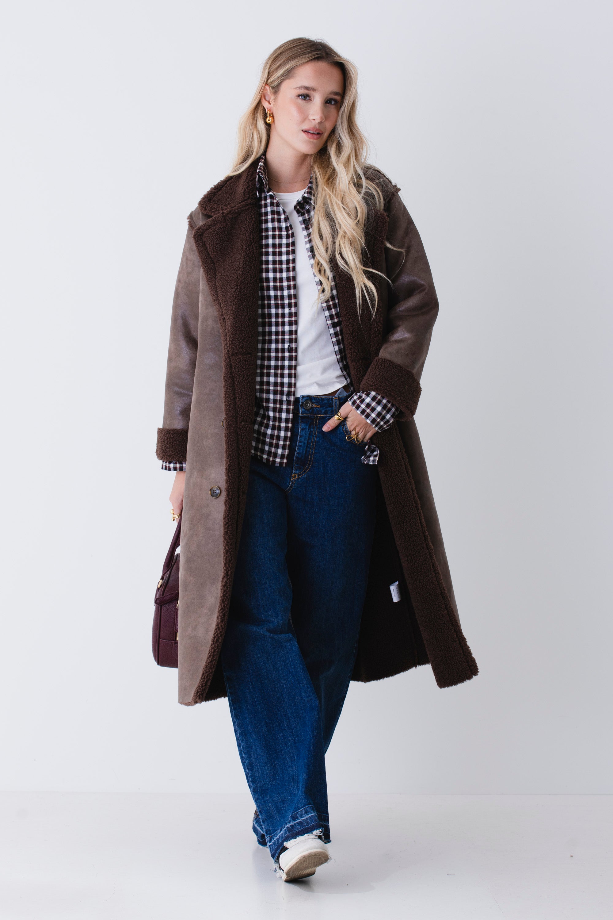 Cappotto lungo doppio petto in tessuto effetto montone - FW26
