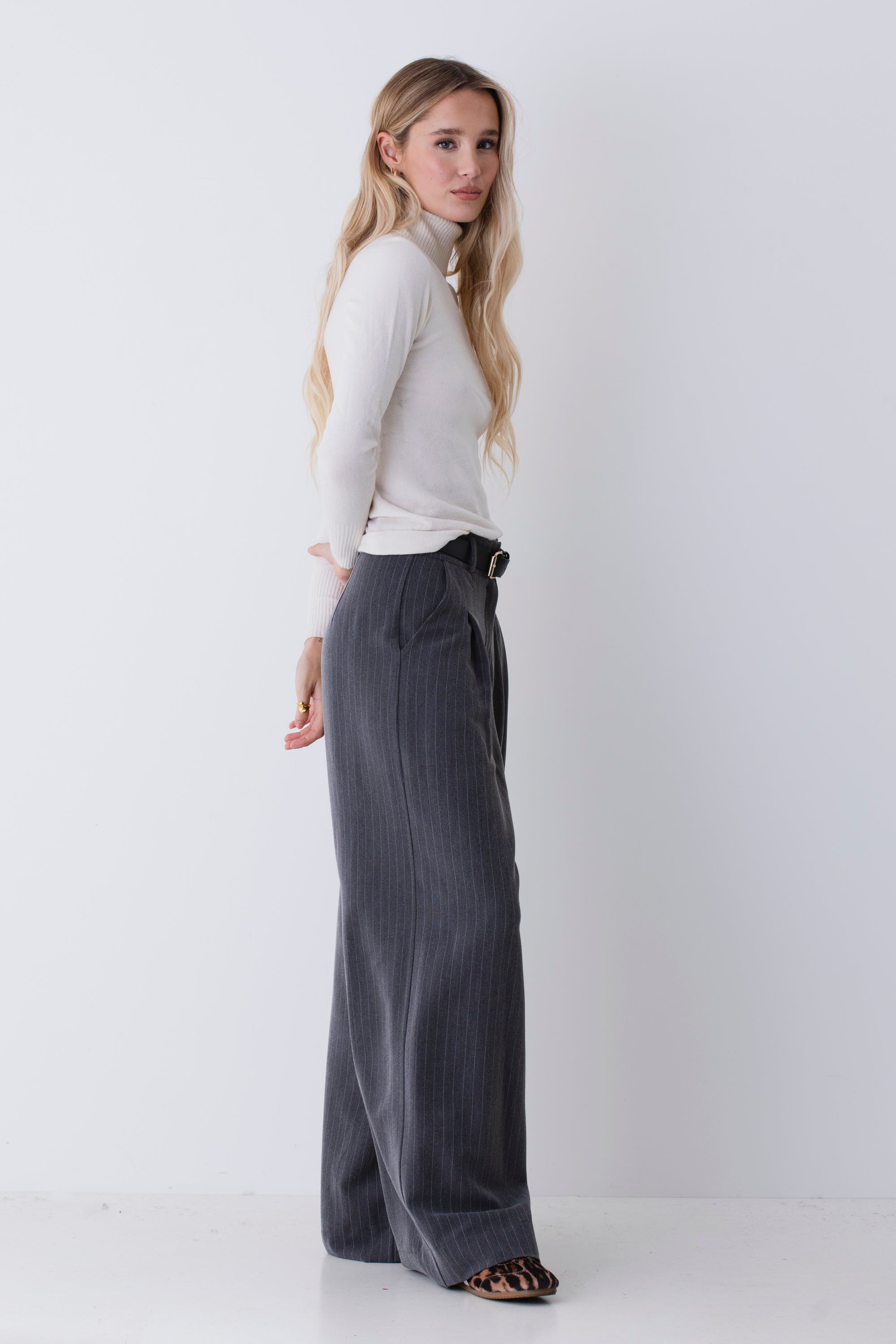 Pantalone palazzo in tessuto gessato - FW26
