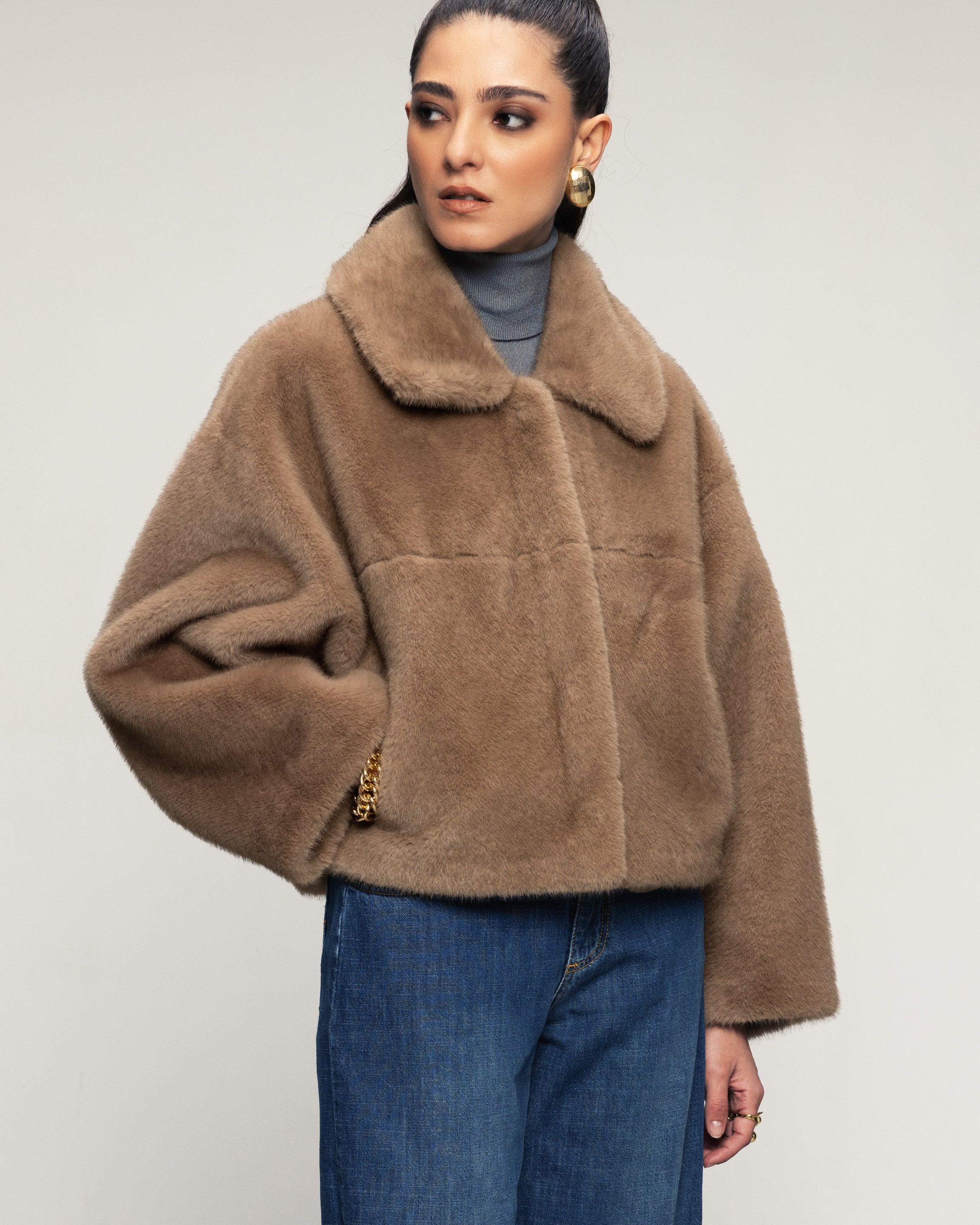 Giacca corta con colletto effetto pelliccia - FW26