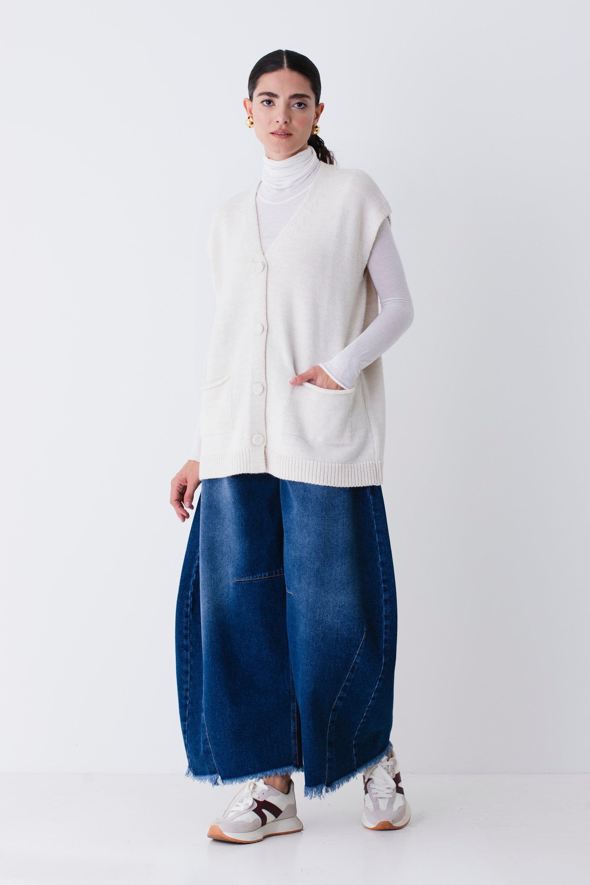Gilet lungo in maglia con ricamo - FW26