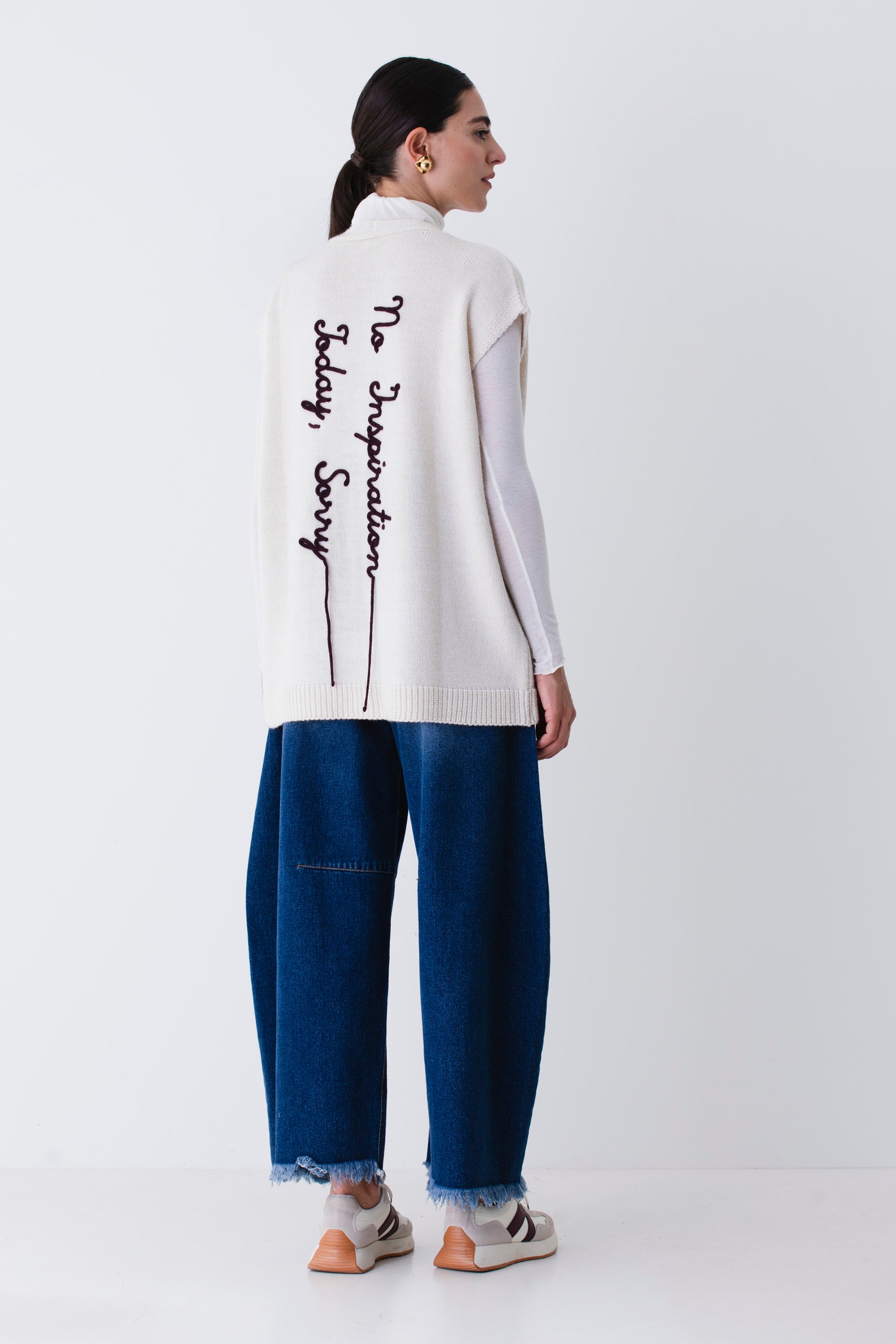 Gilet lungo in maglia con ricamo - FW26