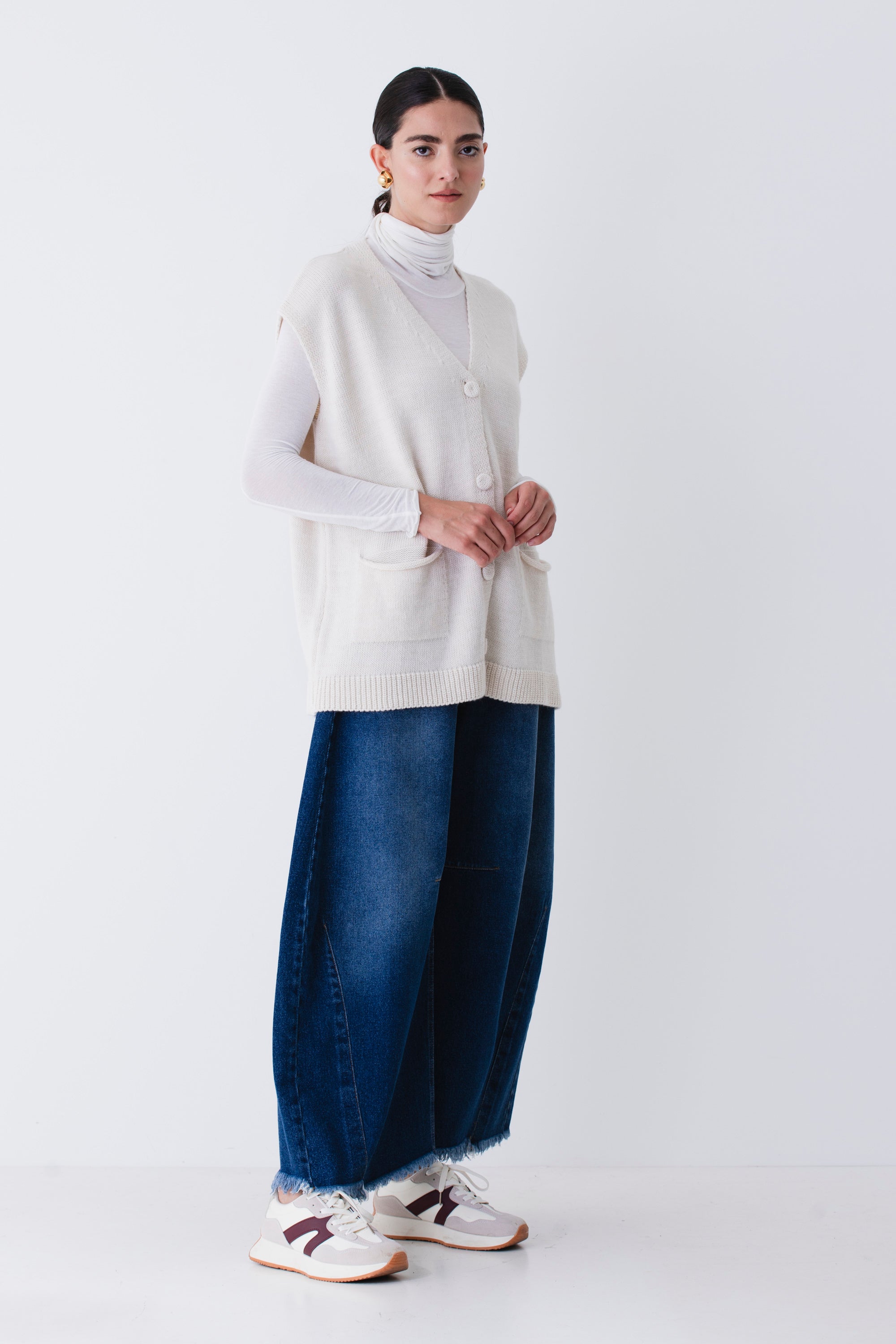 Gilet lungo in maglia con ricamo - FW26
