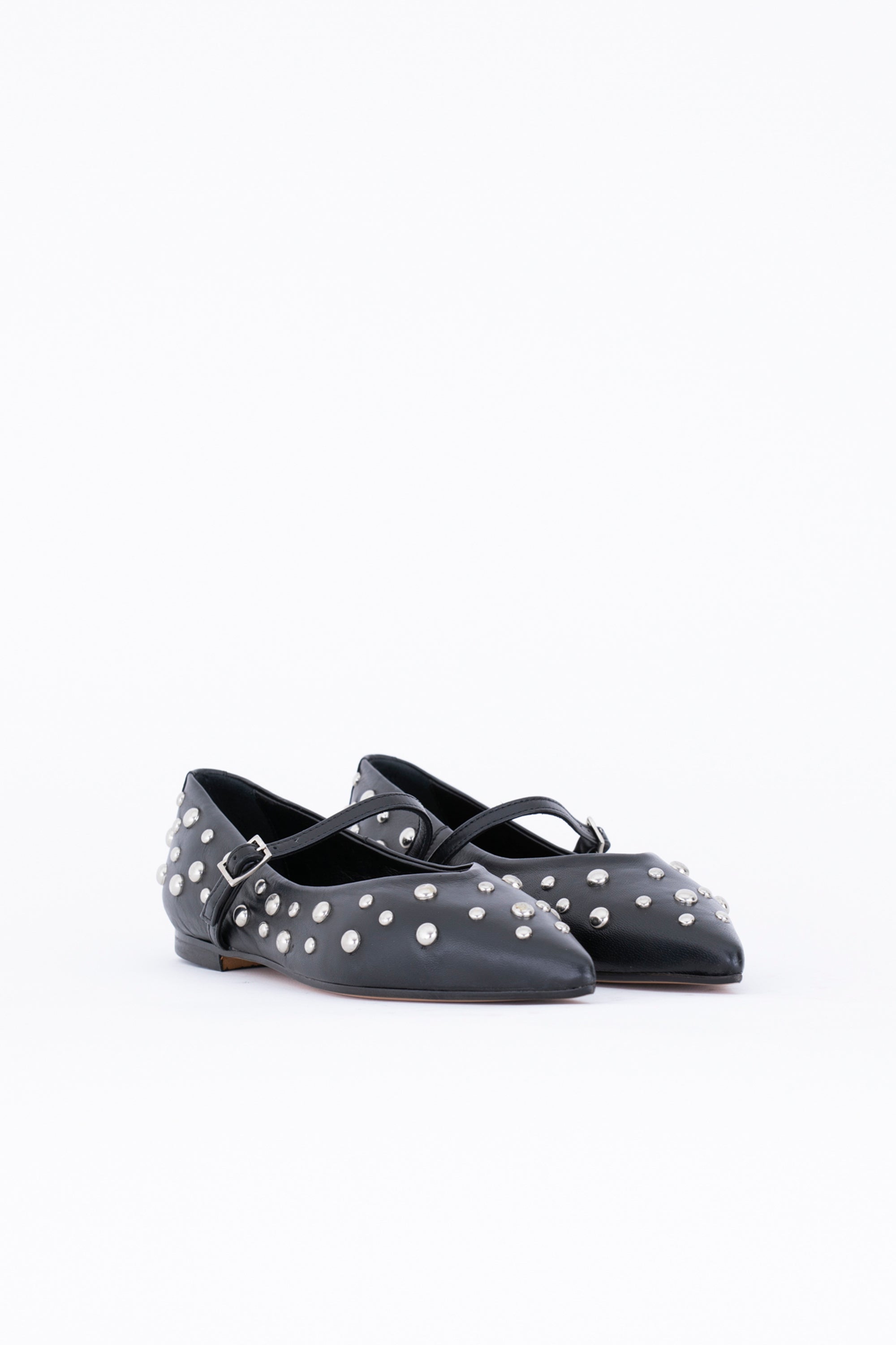 Ballerina in pelle con borchie applicate - PE25