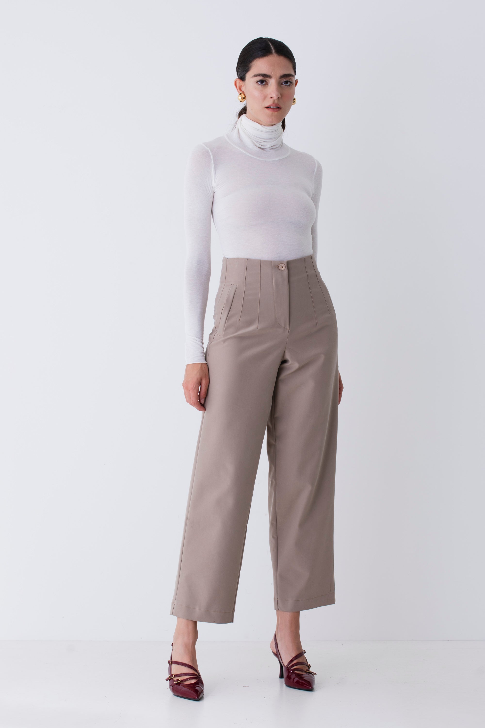 Pantalone dritto a vita alta in tessuto elasticizzato - FW26