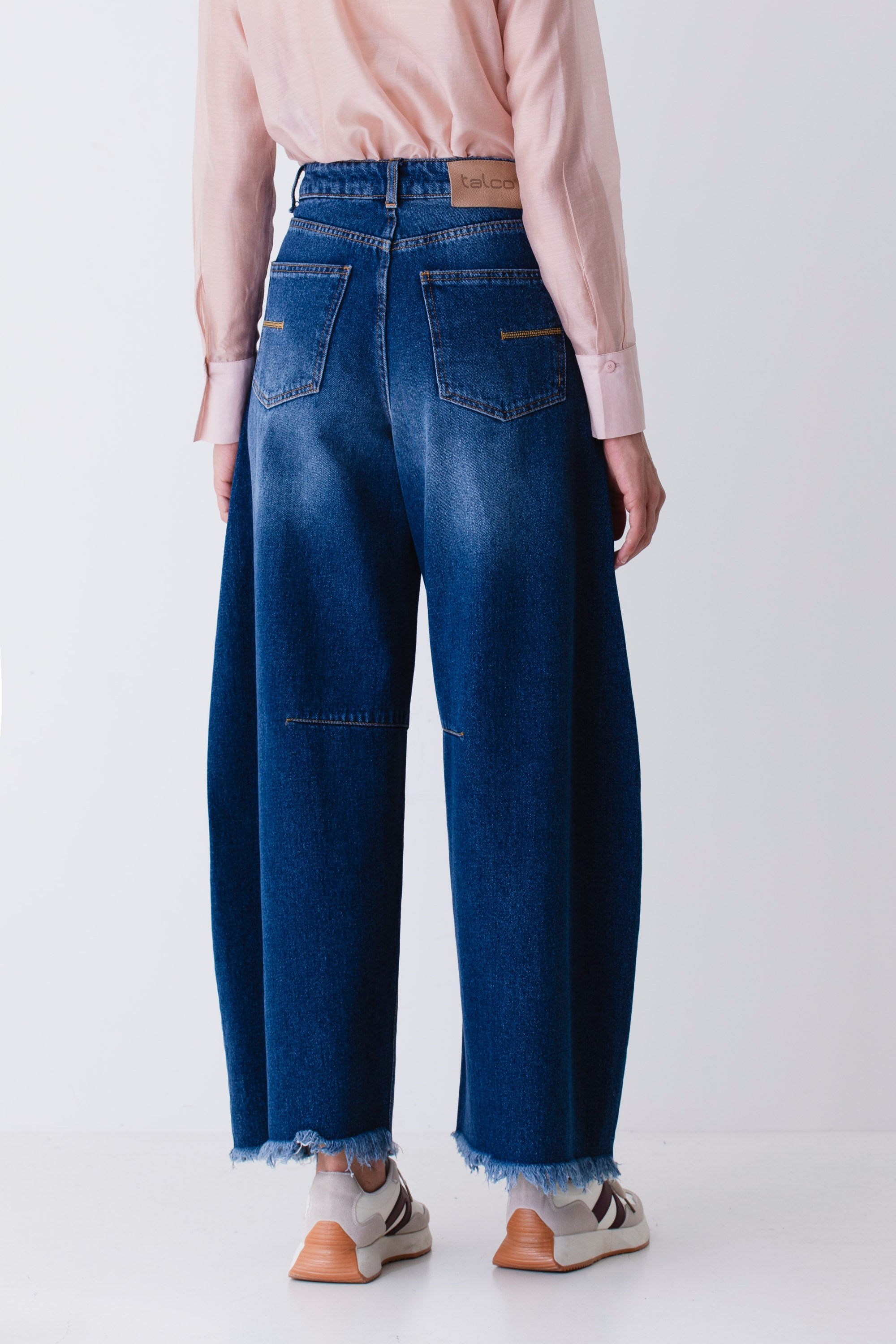 Jeans banana con cuciture - FW26