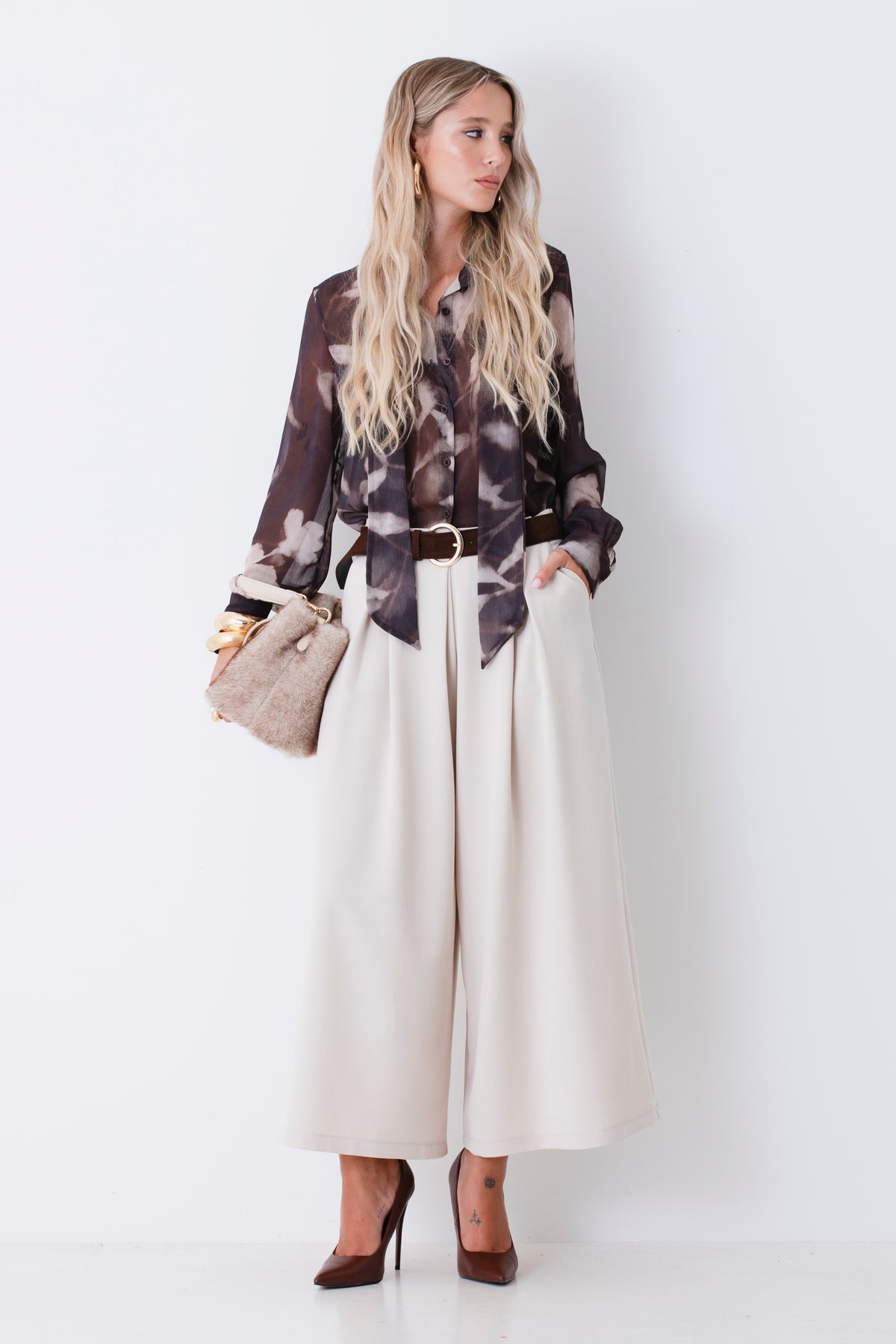 Camicia in georgette fantasia floreale sfumata con cravatta - FW27