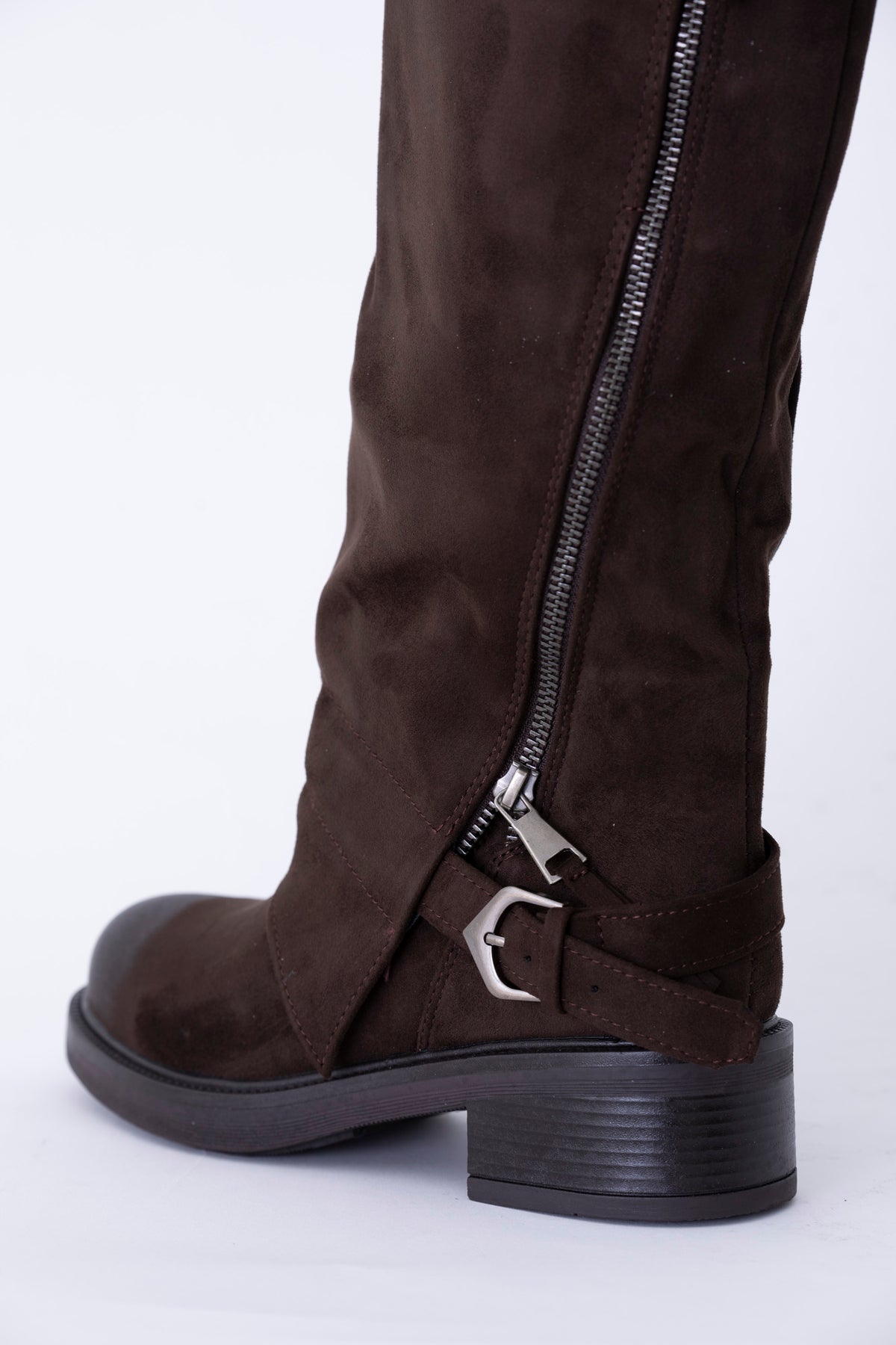 Stivale alto con risvolto e fibbie in effetto pelle - FW27