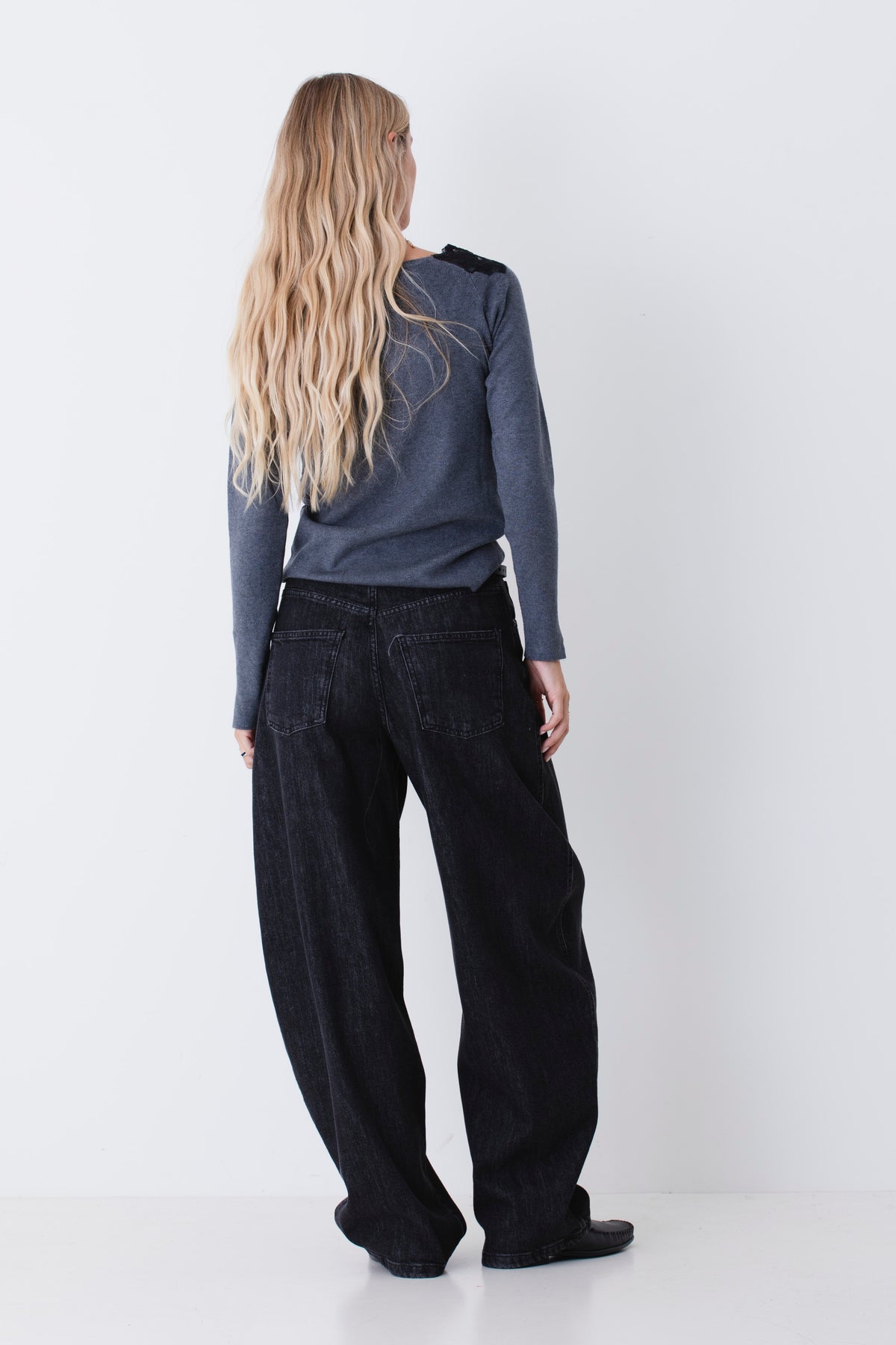 Maglia a costine con inserto in pizzo - FW27