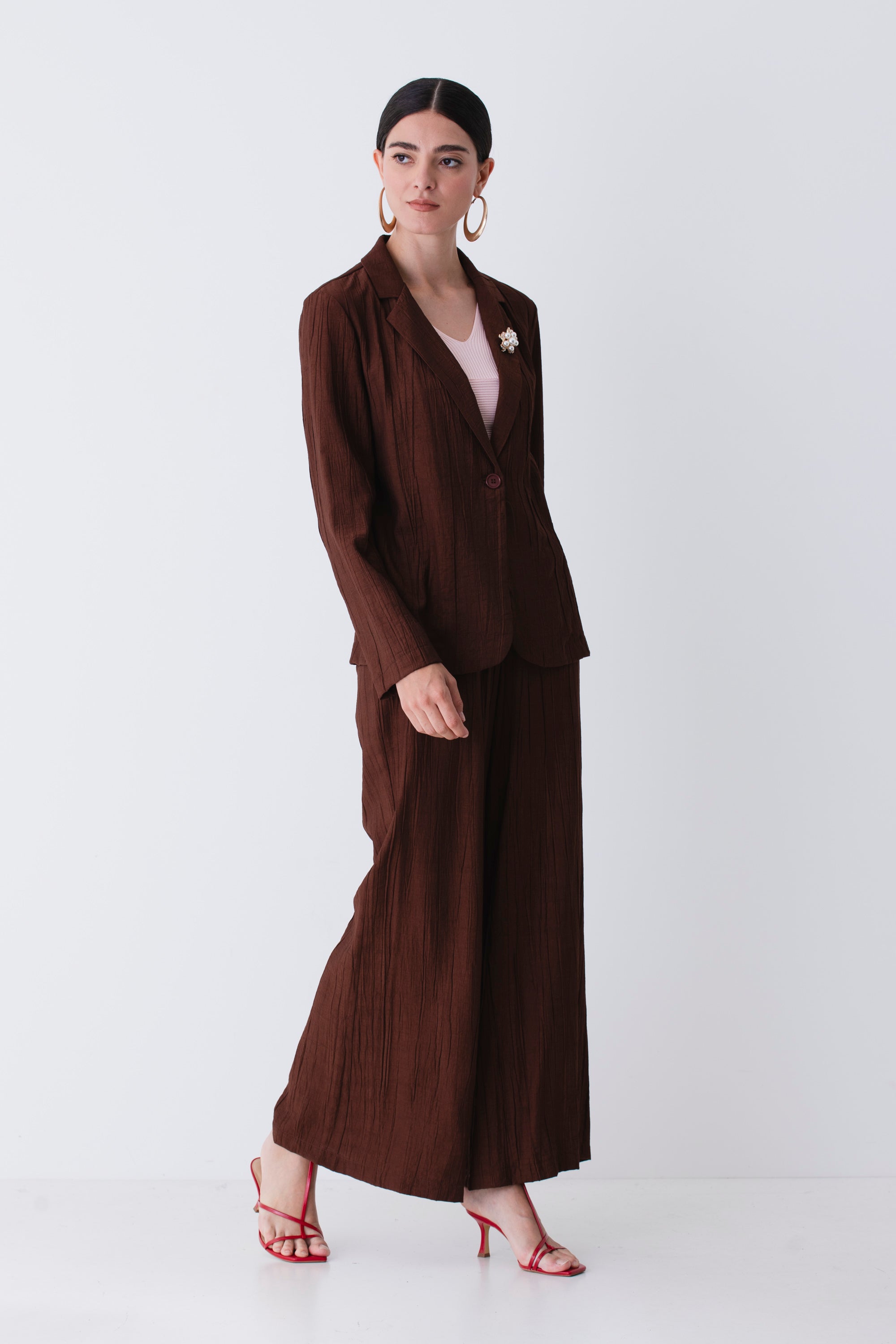 Pantalone palazzo in tessuto goffrato - PE25