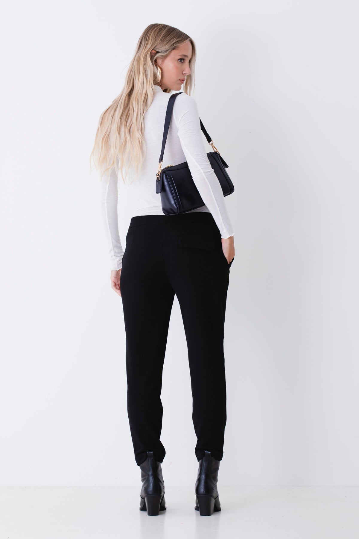 Pantalone dritto in scuba crepe - FW27