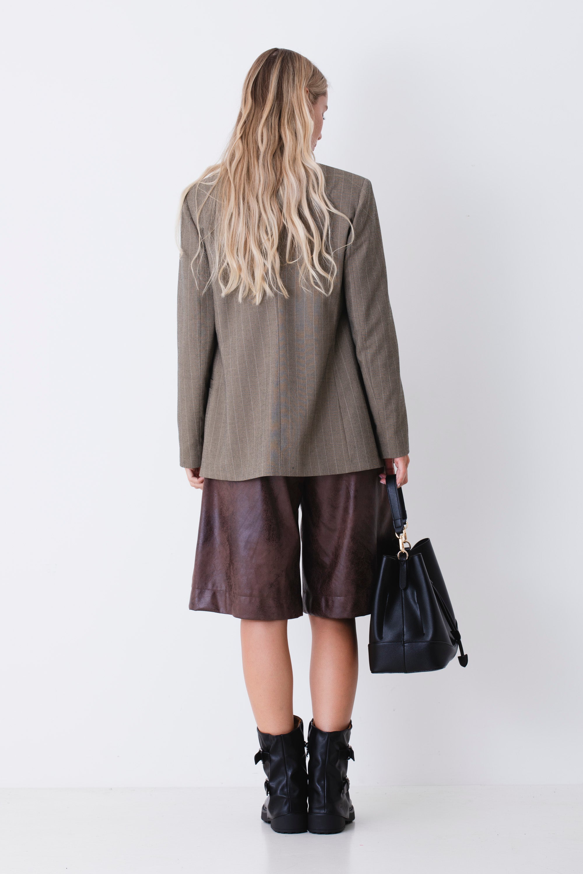 Bermuda in tessuto effetto pelle - FW27