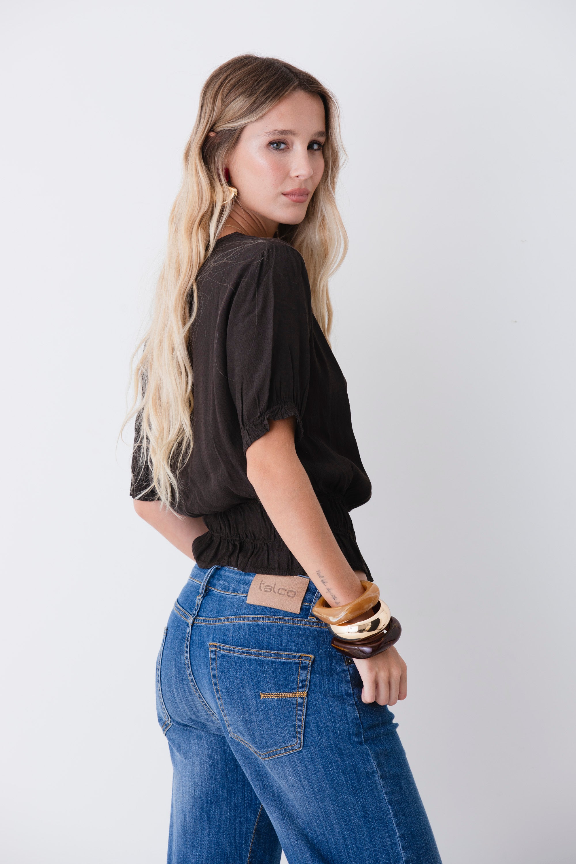 Blusa con balza in viscosa - PE26