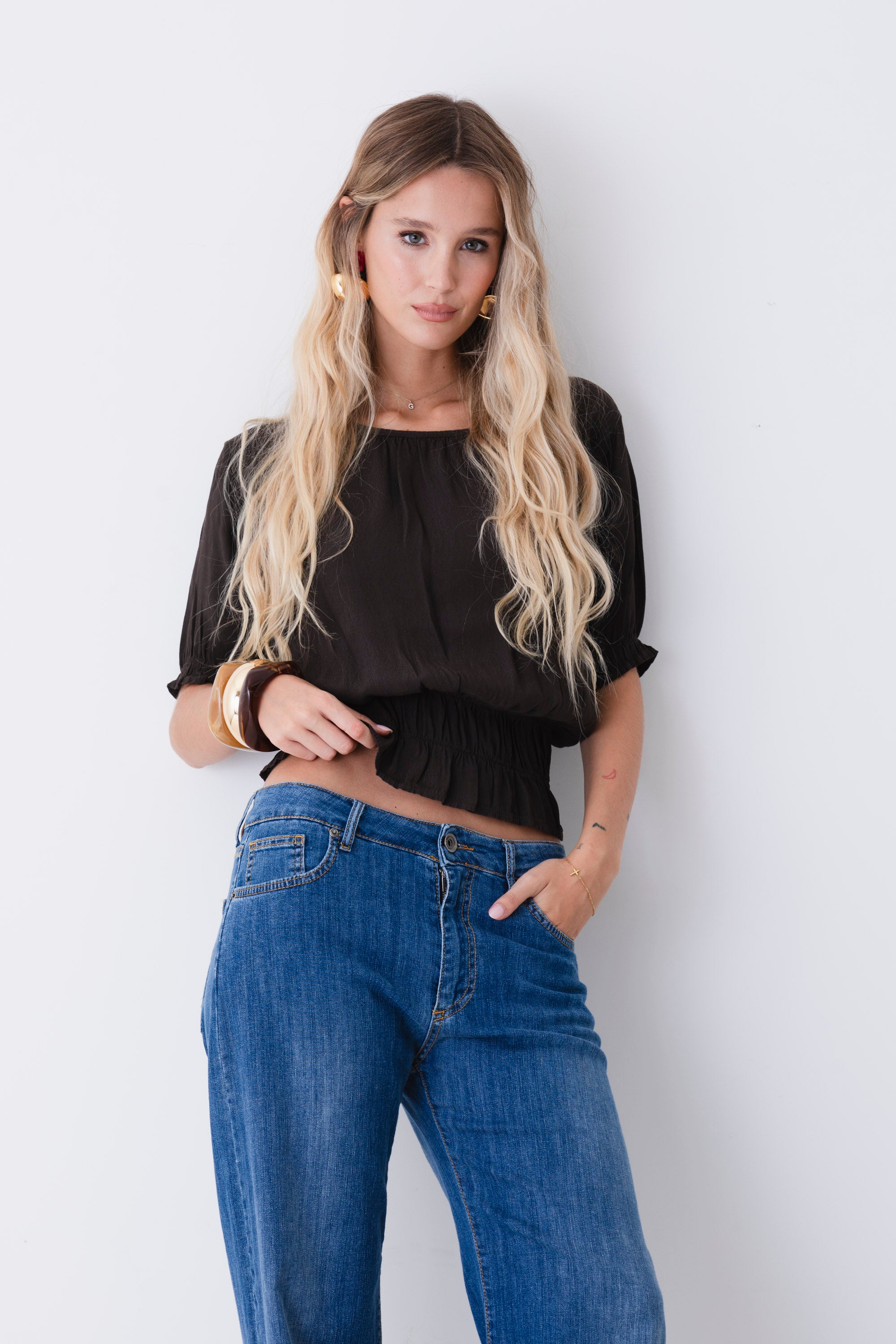 Blusa con balza in viscosa - PE26