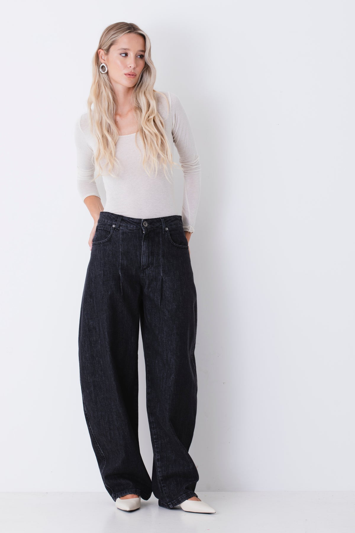 Jeans balloon con pinces - FW27