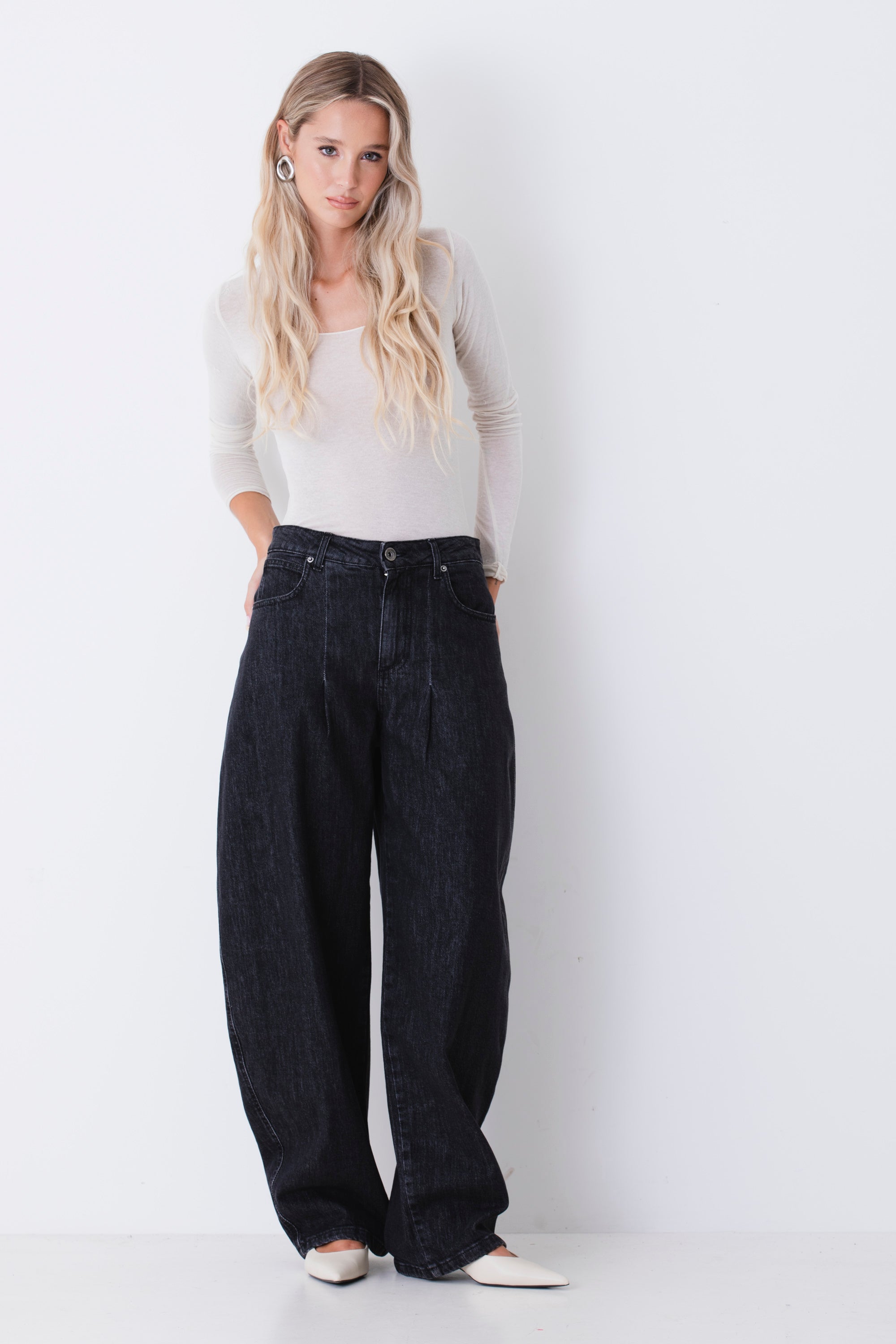 Jeans balloon con pinces - FW27