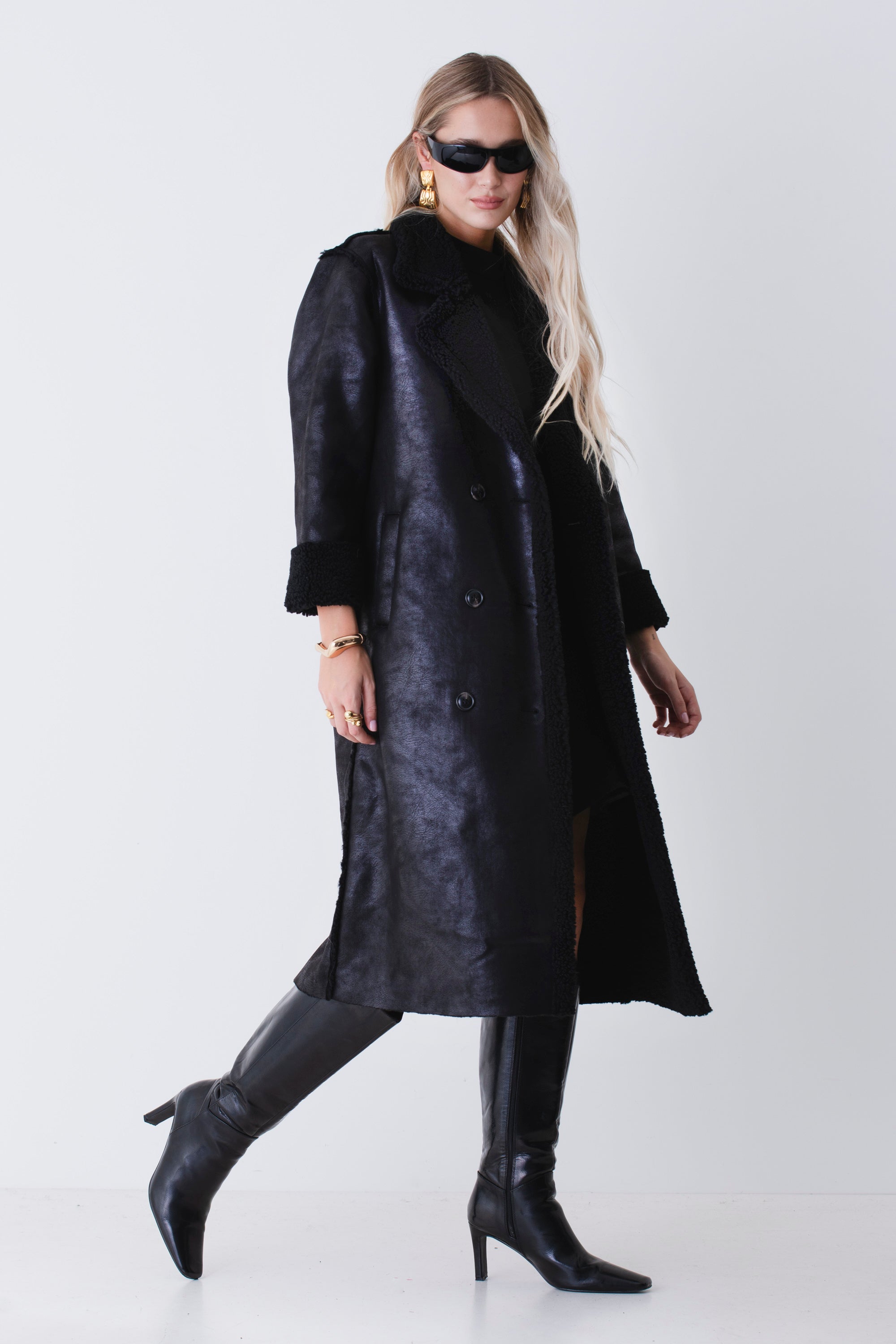 Cappotto lungo doppio petto in tessuto effetto montone - FW26