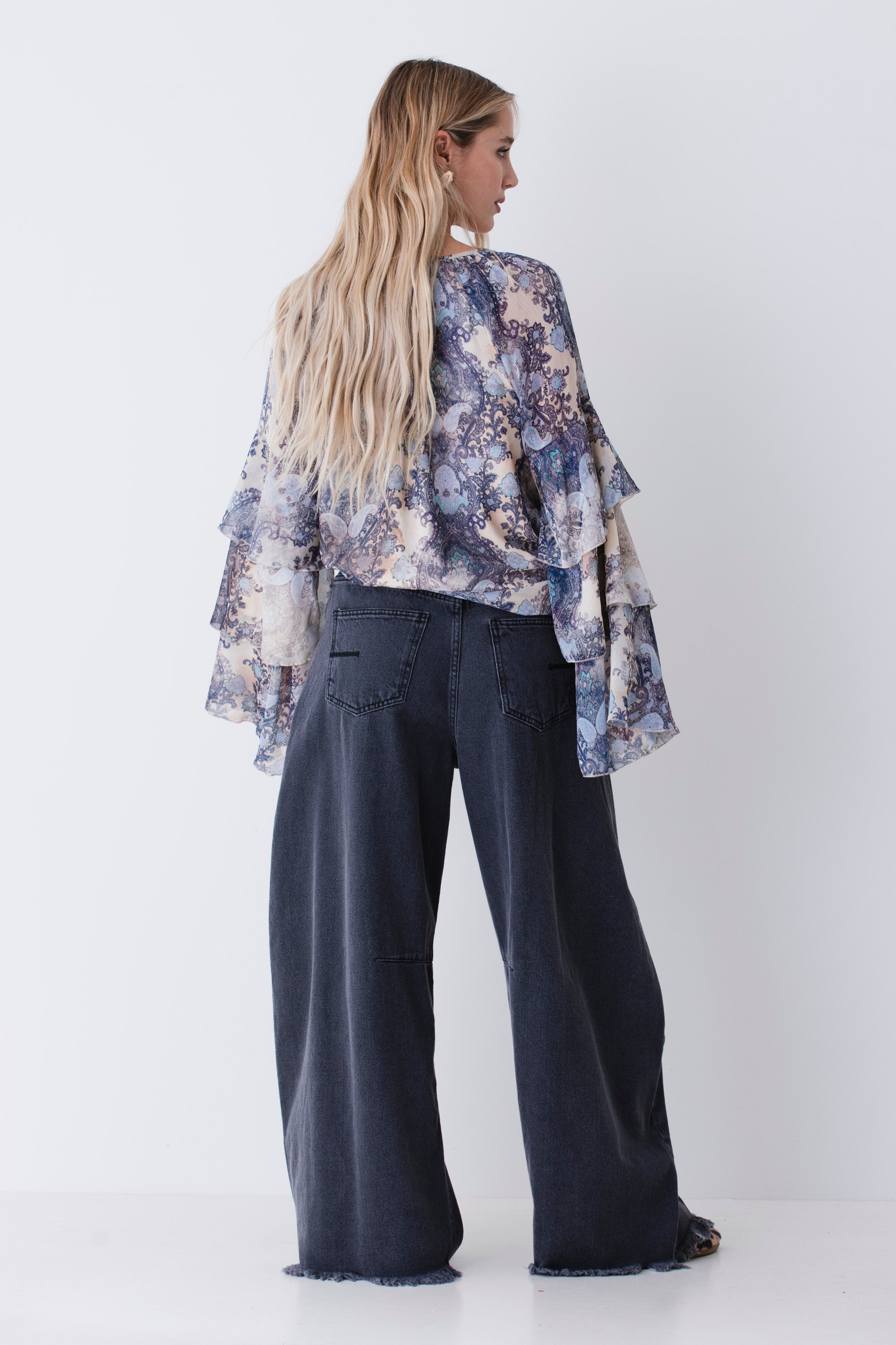 Blusa con balze in georgette fantasia cachemire - FW26