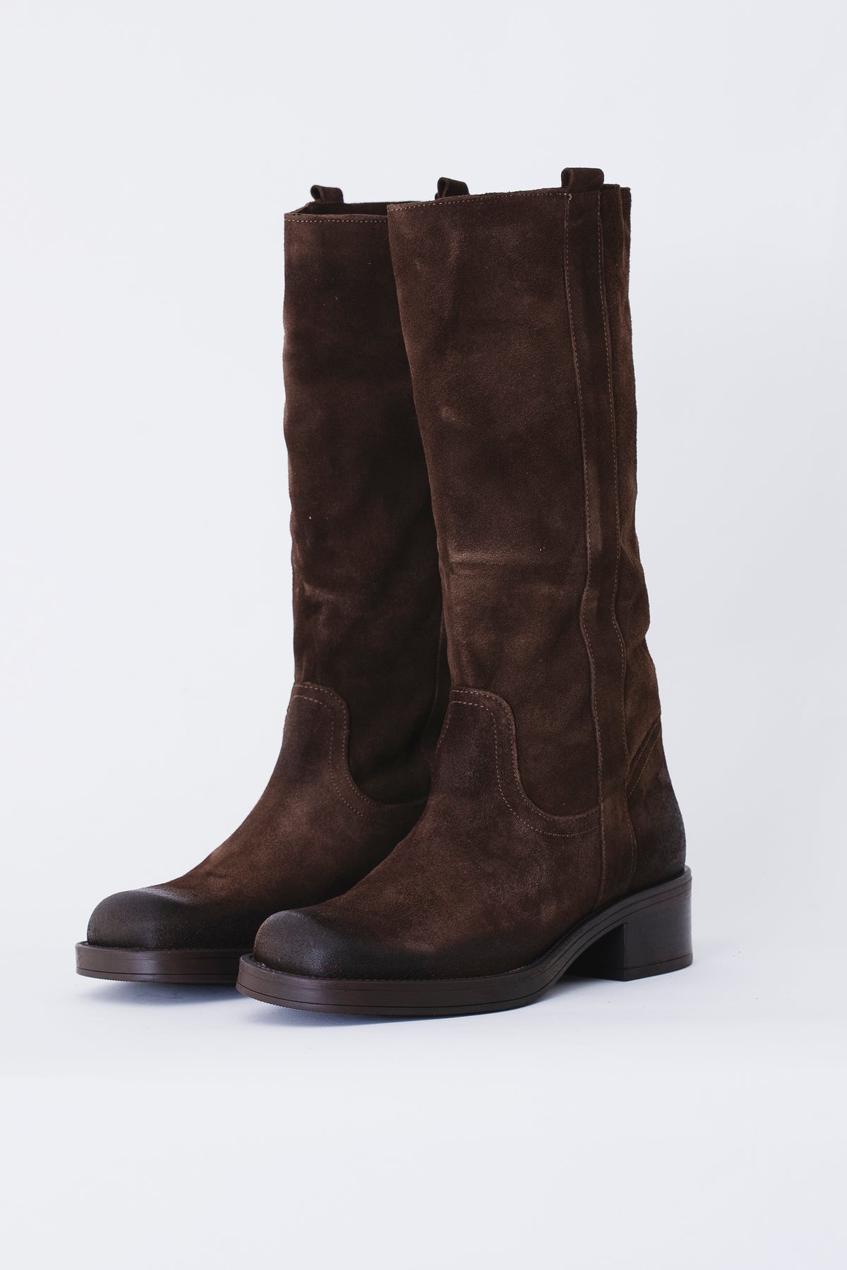 Stivale alto in pelle scamosciata - FW27